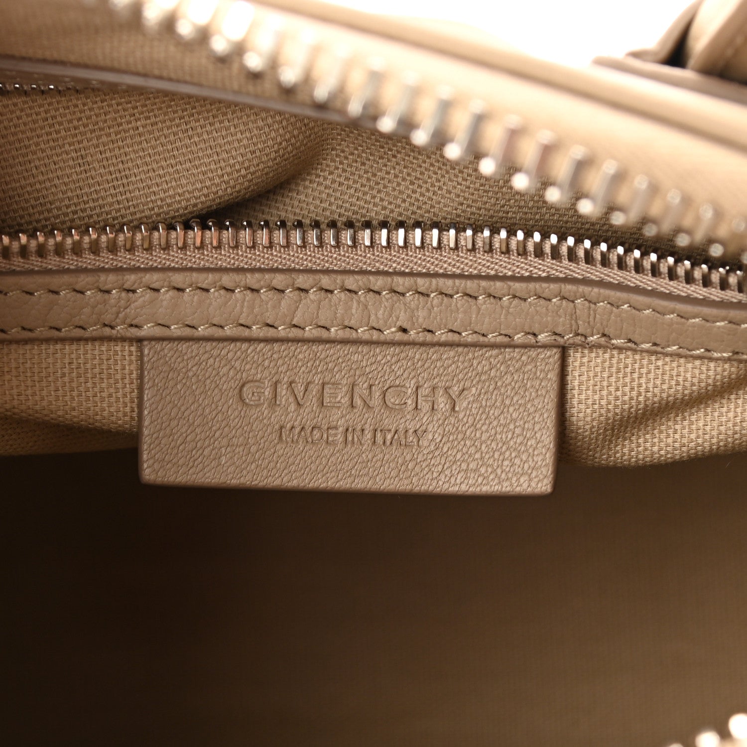 Givenchy Sugar Goatskin Small Antigona Light Beige 5 of 7