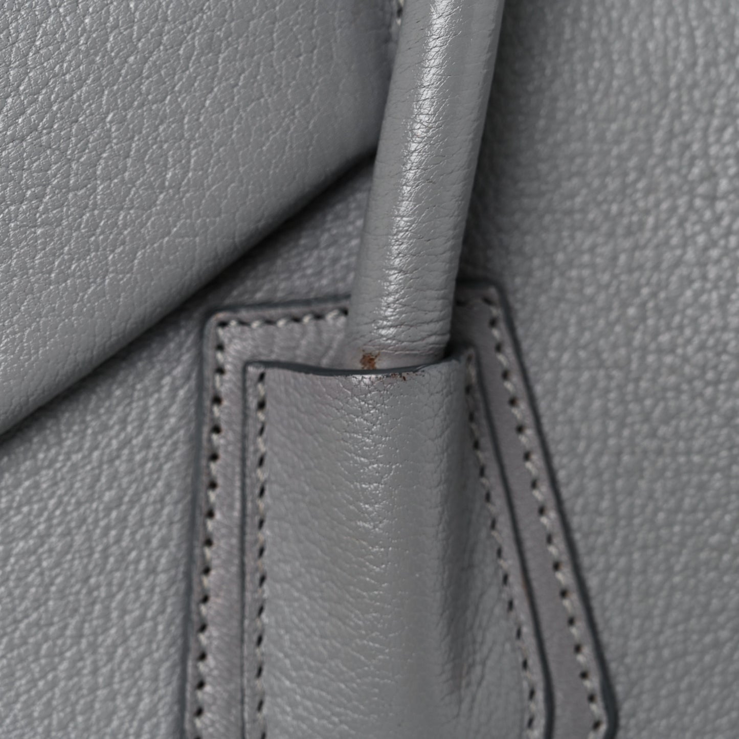 Sugar Goatskin Medium Antigona Pearl Grey