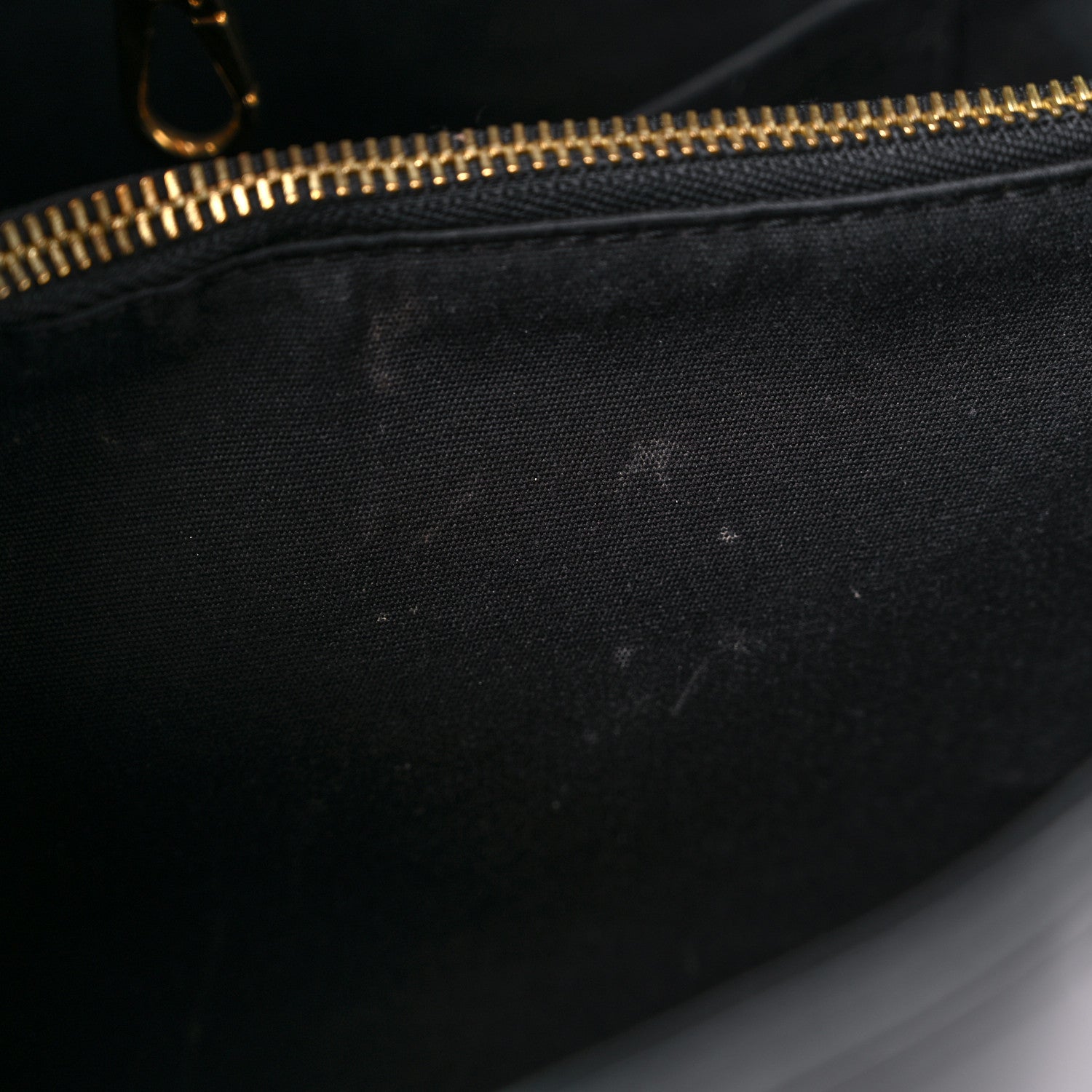 Louis Vuitton Vernis Montaigne MM Black 12 of 16