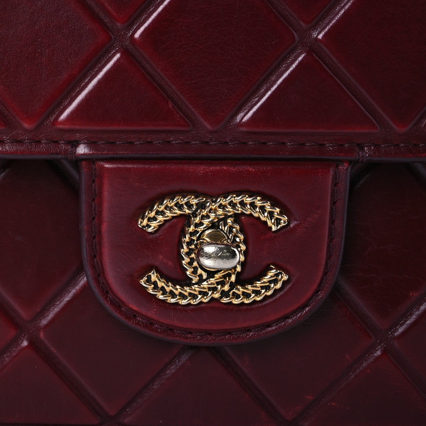 Calfskin Embossed Medium Flap Red