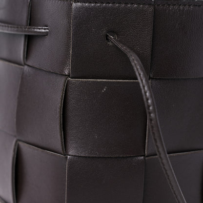 Bottega Veneta Nappa Maxi Intrecciato Cassette Bucket Bag Fondant 11 of 14