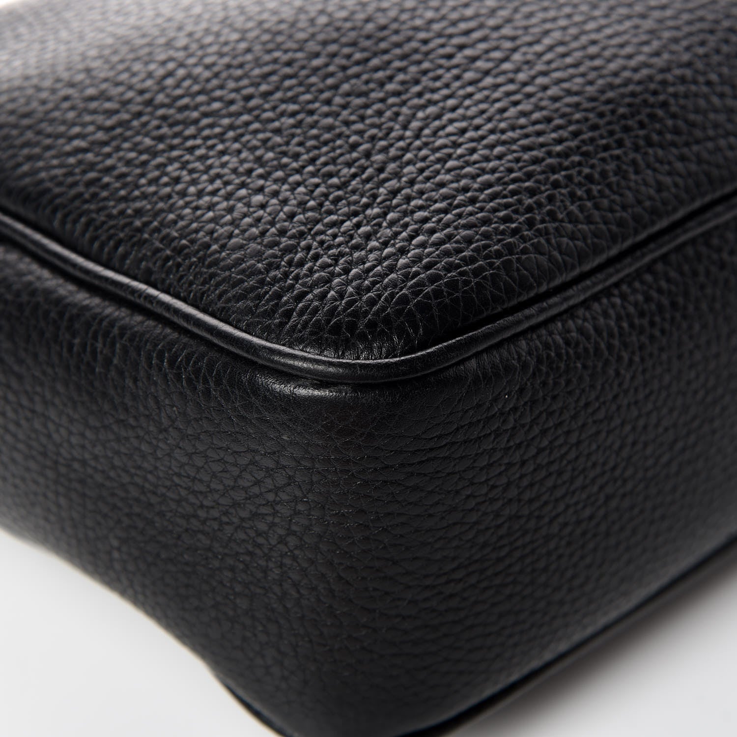 Gucci Pebbled Calfskin Small Soho Disco Bag Black 13 of 14
