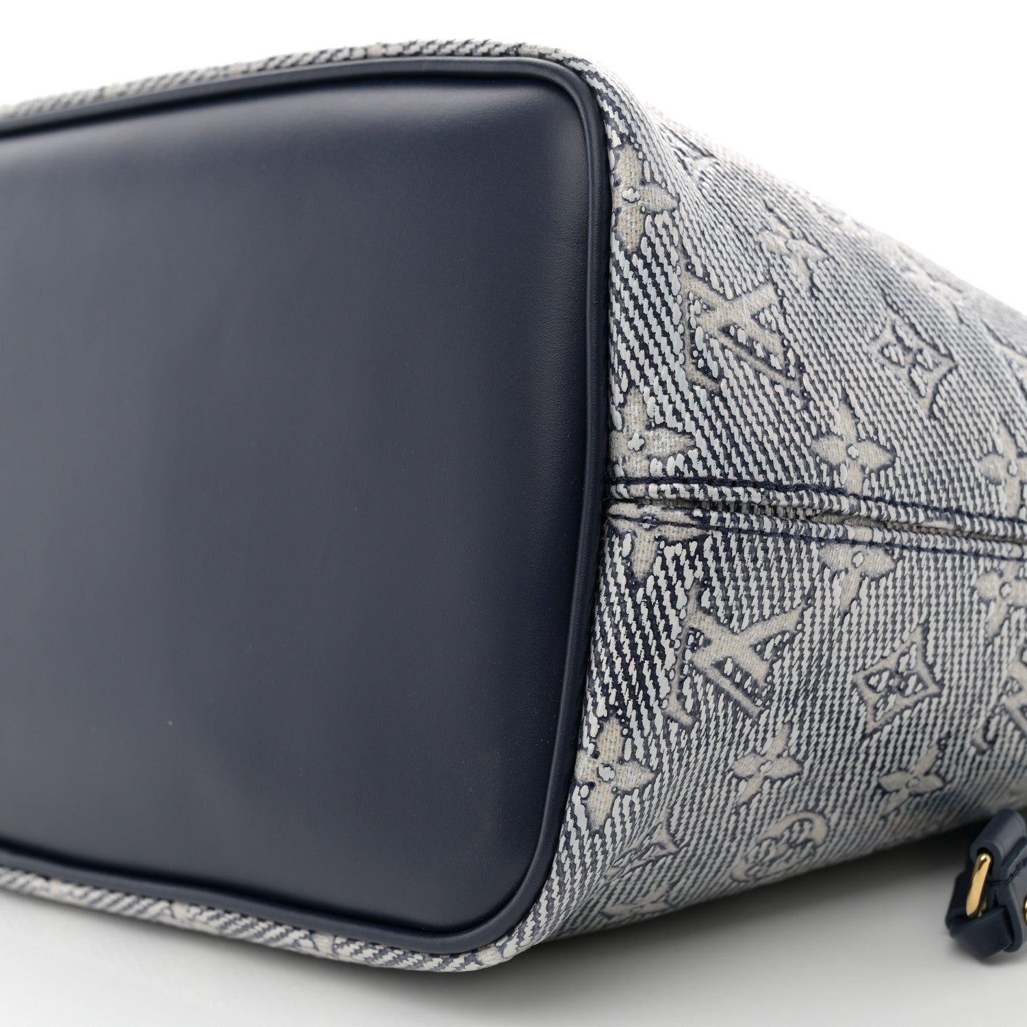 Louis Vuitton Monoglam Neverfull MM Blue 11 of 12