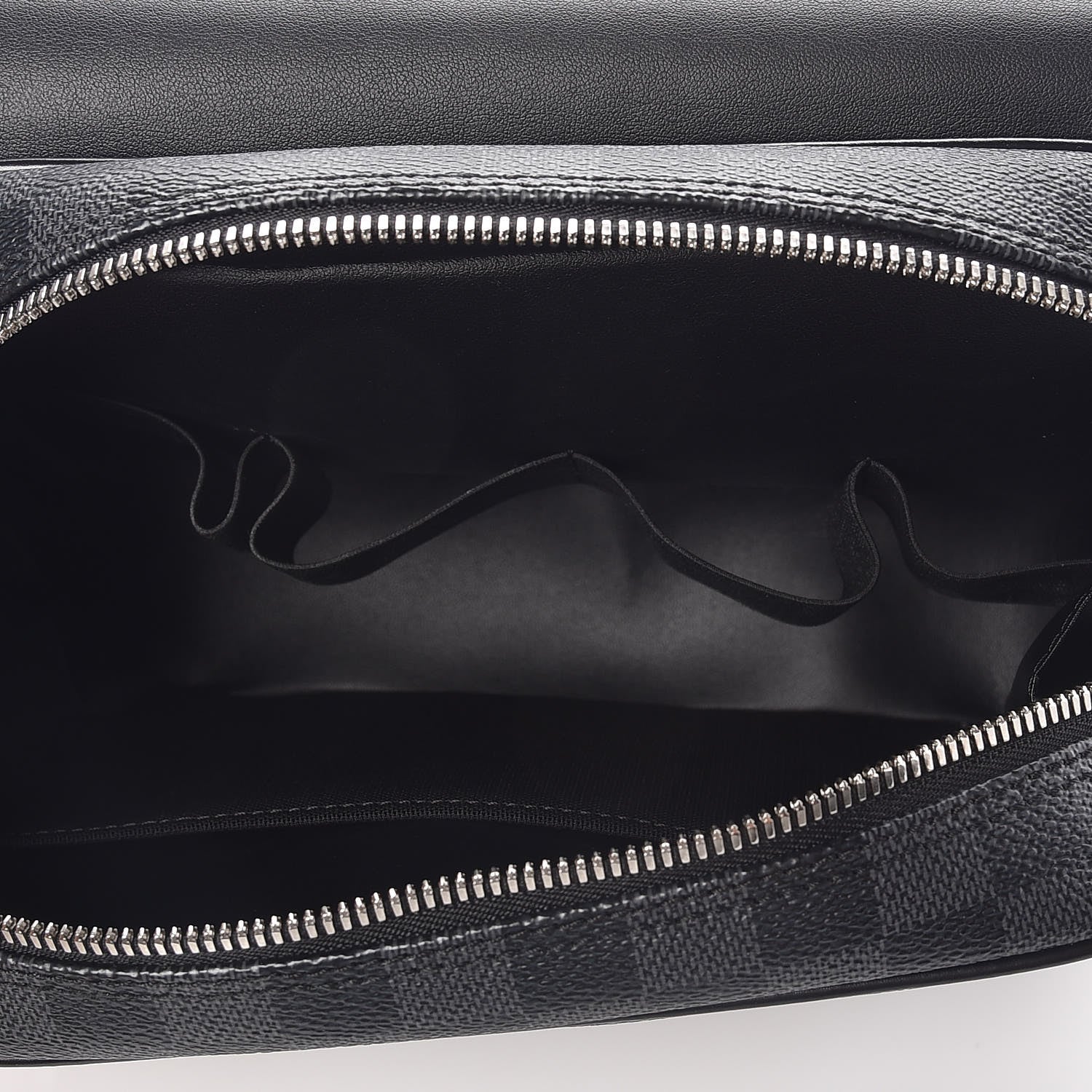 Louis Vuitton Damier Graphite Hanging Toiletry Kit 6 of 6