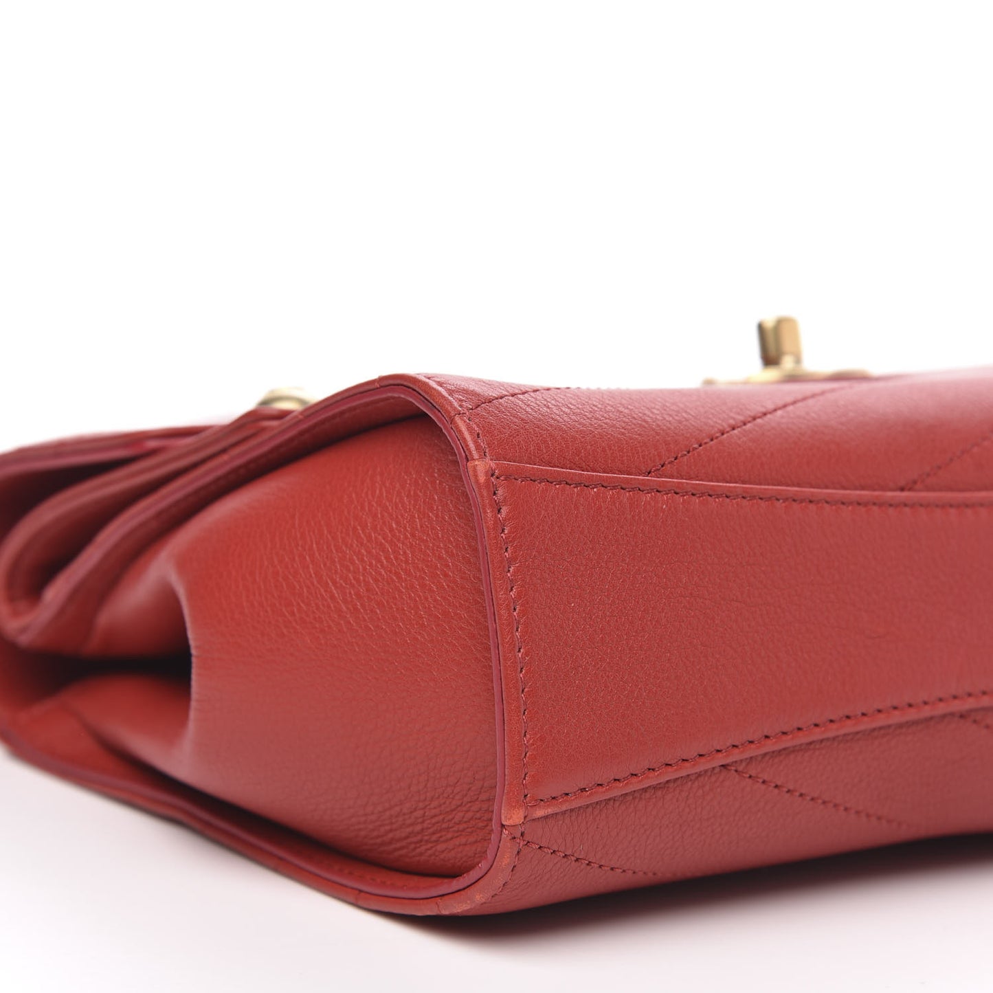 Calfskin Chevron Quilted Casual Trip Flap Red