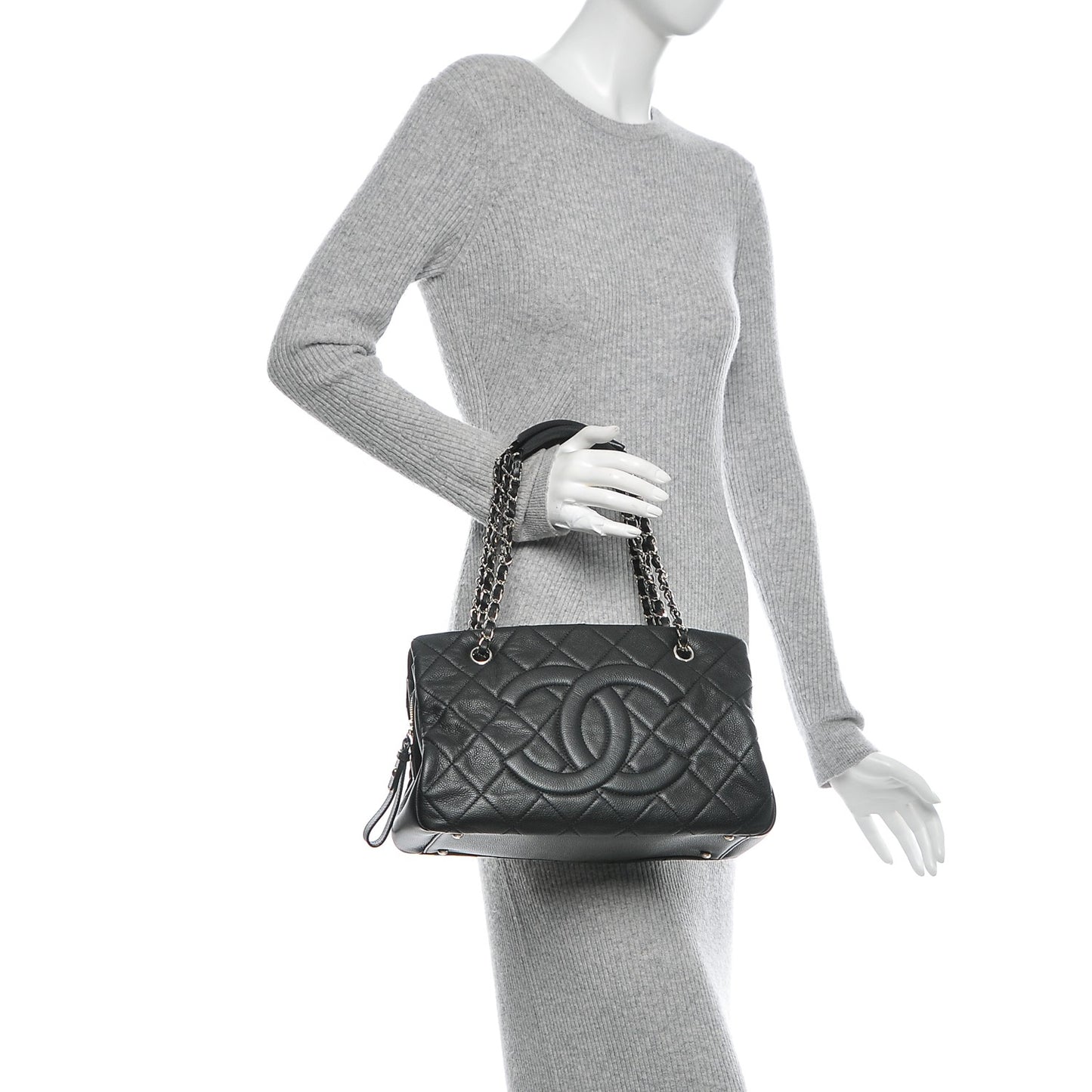 Caviar CC Timeless Tote Black