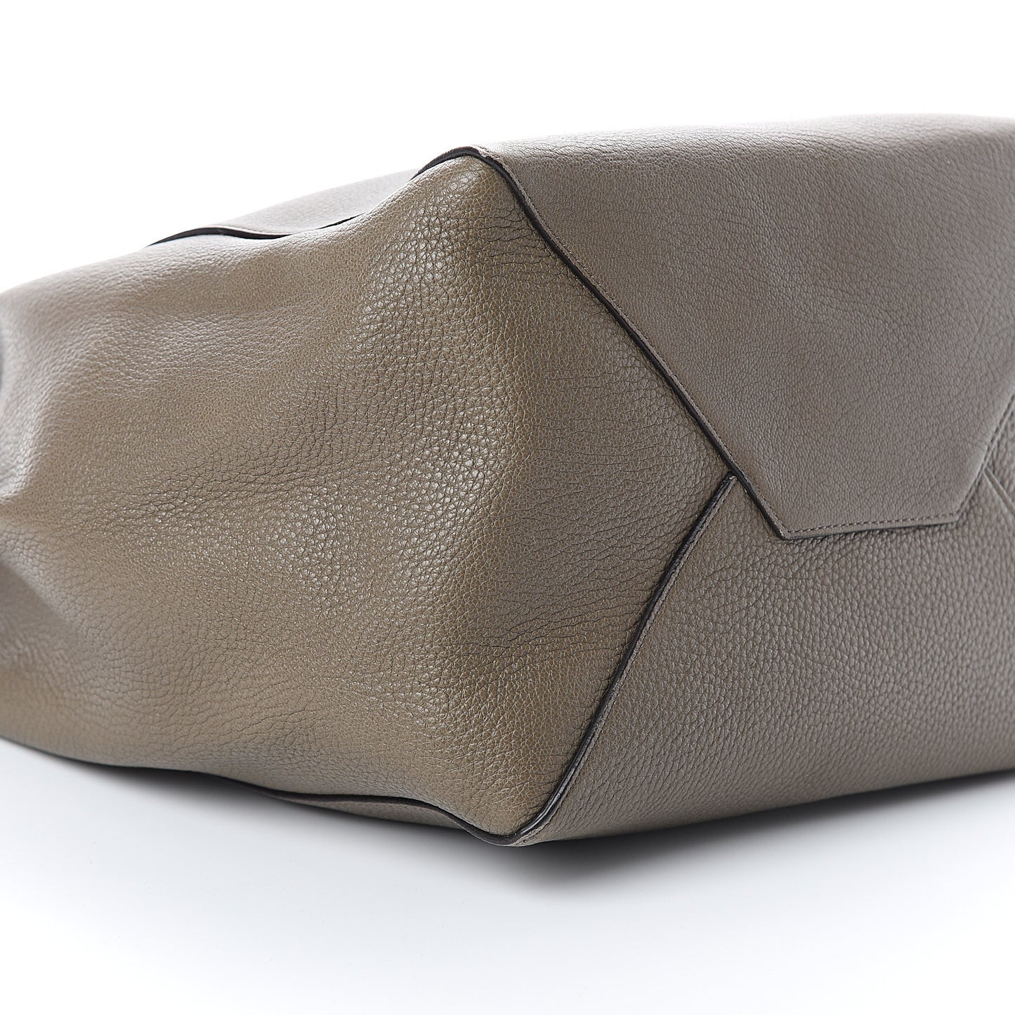 Soft Grained Calfskin Medium Belt Cabas Phantom Taupe