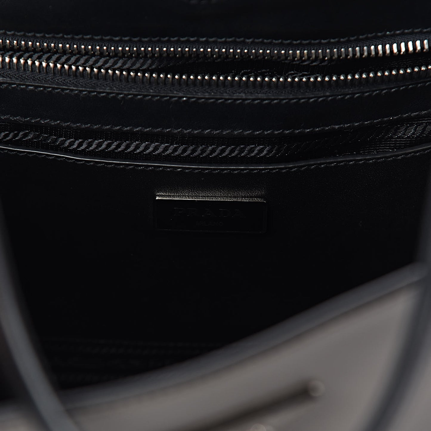 Soft Calf Shopping Tote Black Argilla