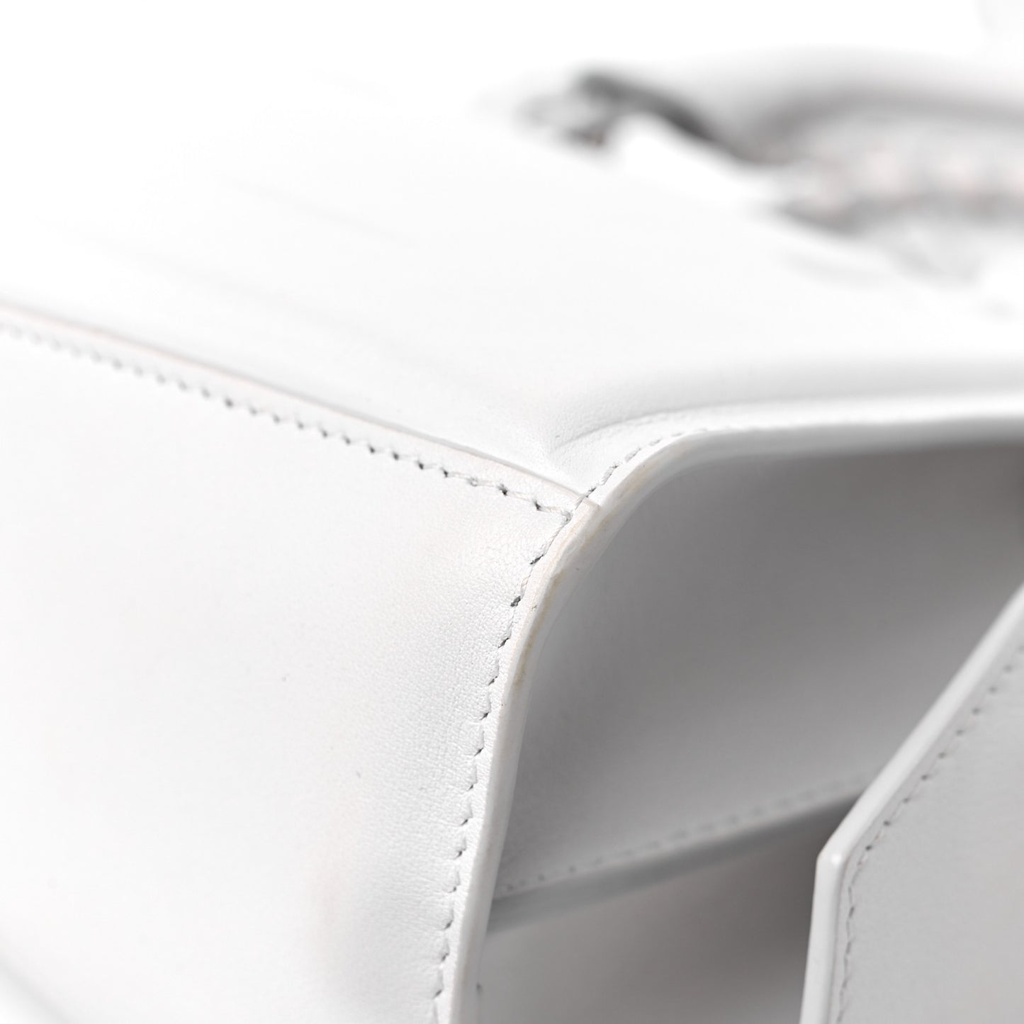 Smooth Calfskin Neo Classic Mini City Chalky White