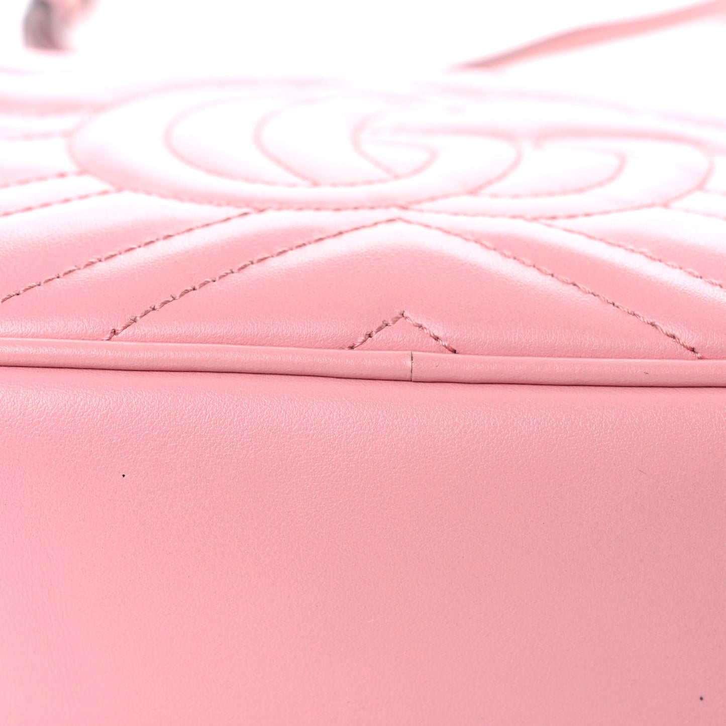 Calfskin Matelasse Small GG Marmont Chain Shoulder Bag Wild Rose