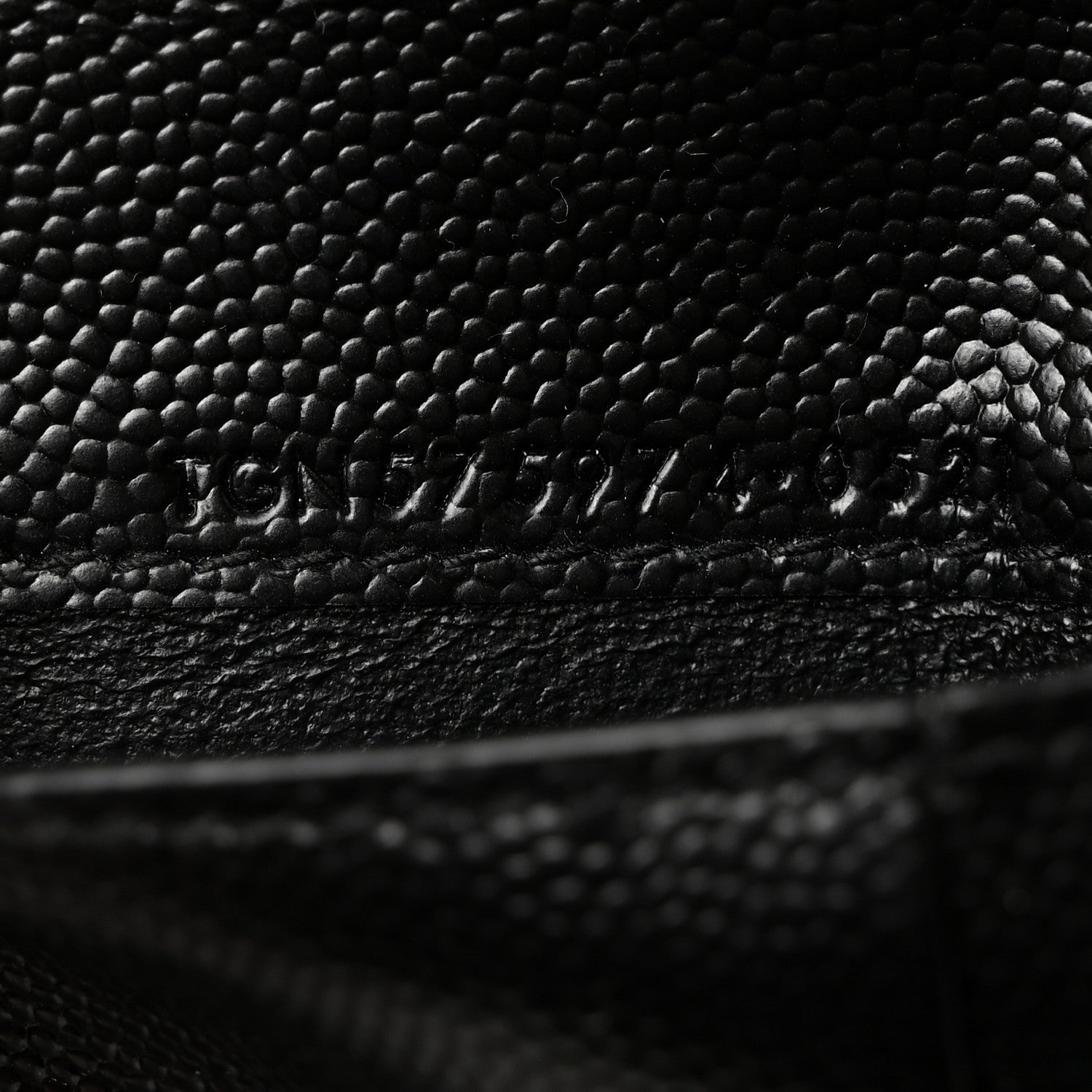 Saint Laurent Grain De Poudre Matelasse Chevron Monogram Zipped Two-Part Wallet Black 7 of 8
