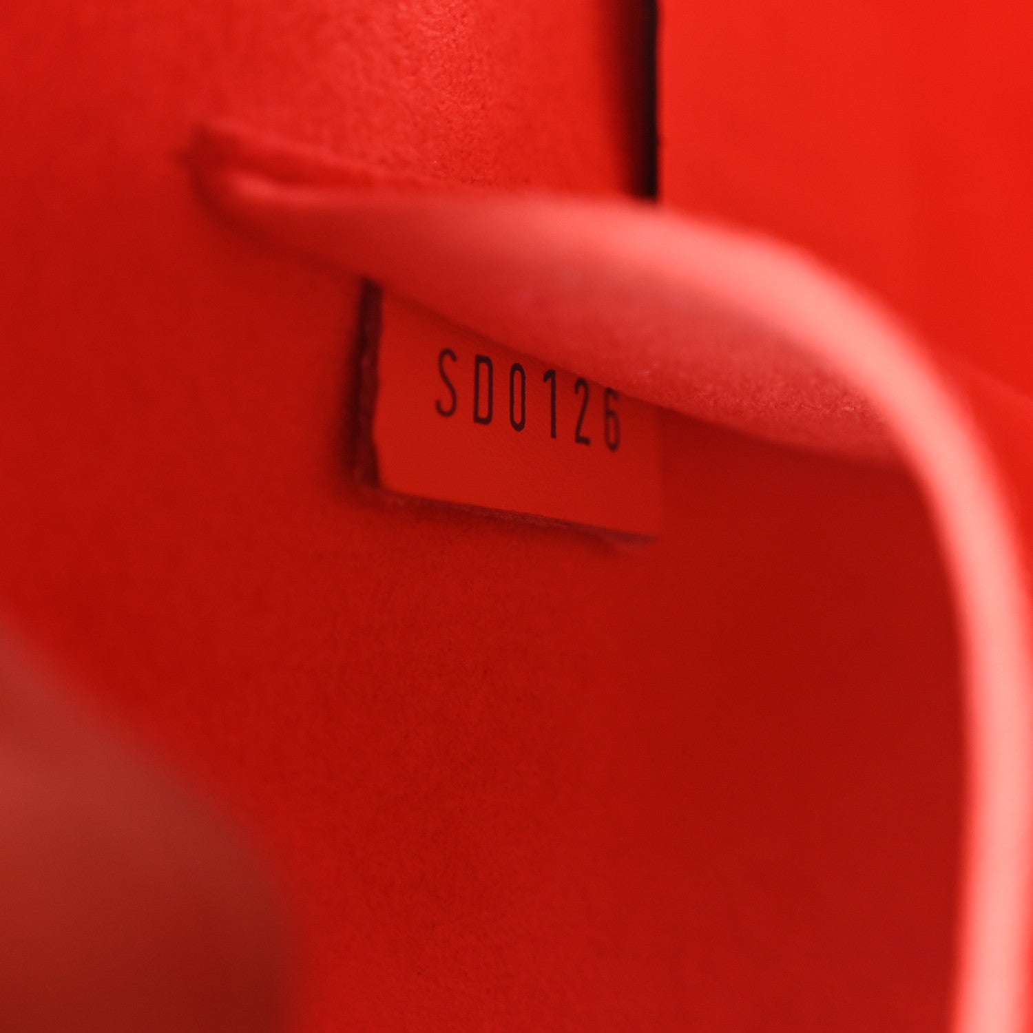 Louis Vuitton Epi Alma MM Poppy 7 of 10
