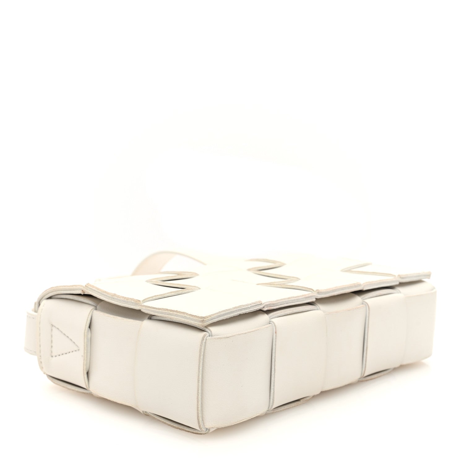 Bottega Veneta Lambskin Maxi Intrecciato Cassette Crossbody Bag White 4 of 9