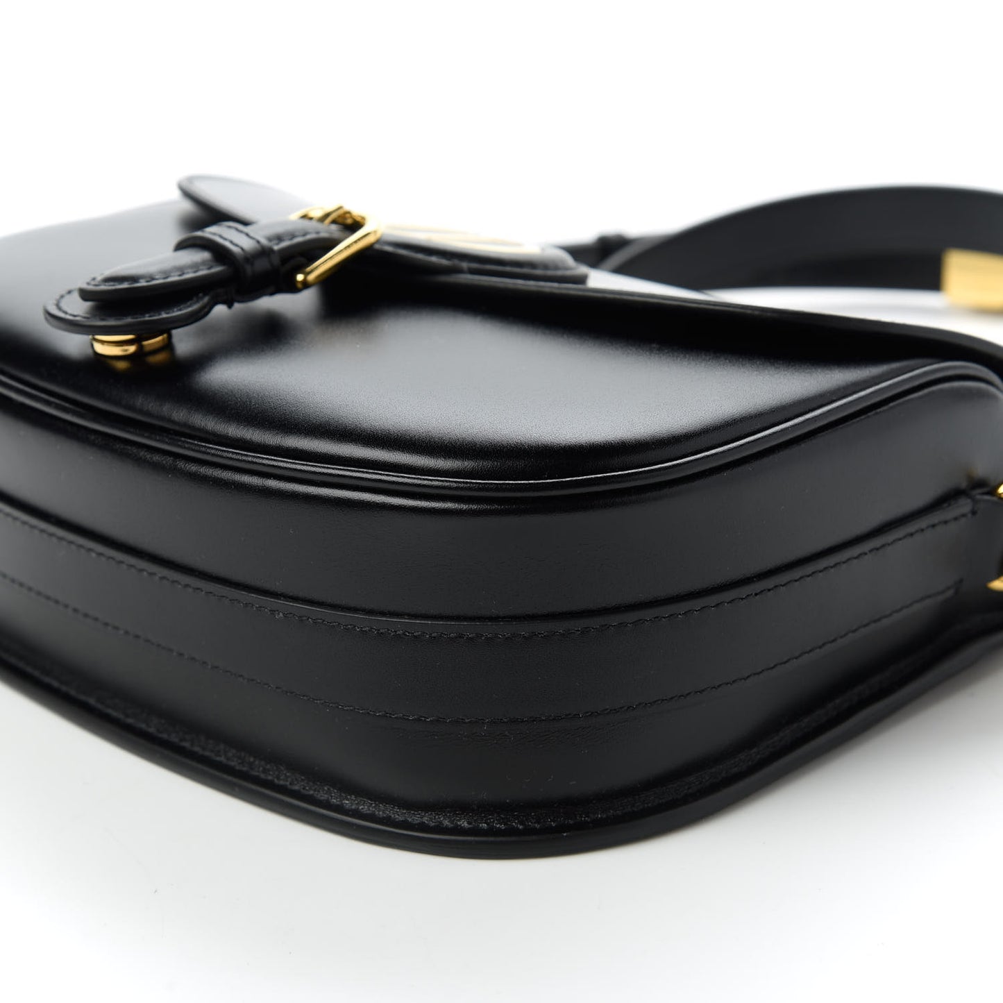 Box Calfskin Medium Bobby Flap Black
