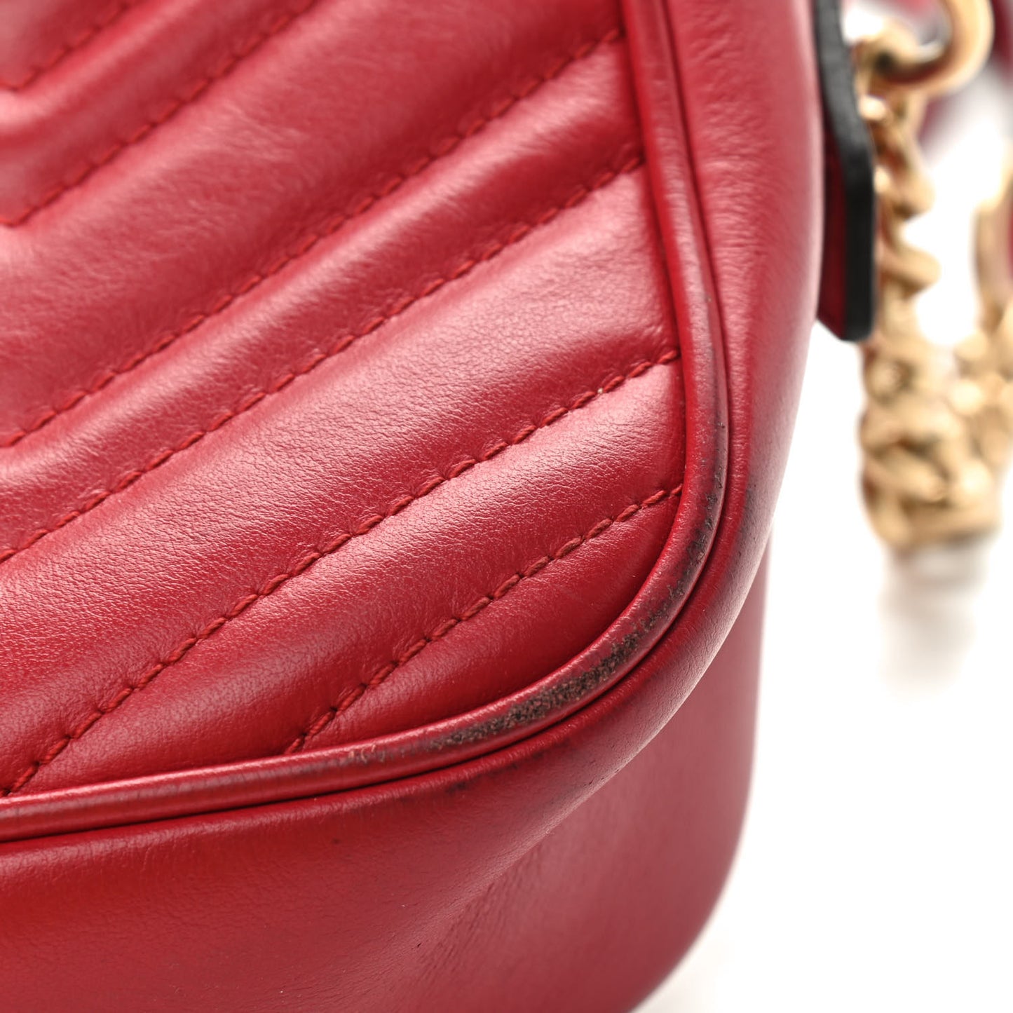 Calfskin Matelasse Small GG Marmont Chain Shoulder Bag Hibiscus Red