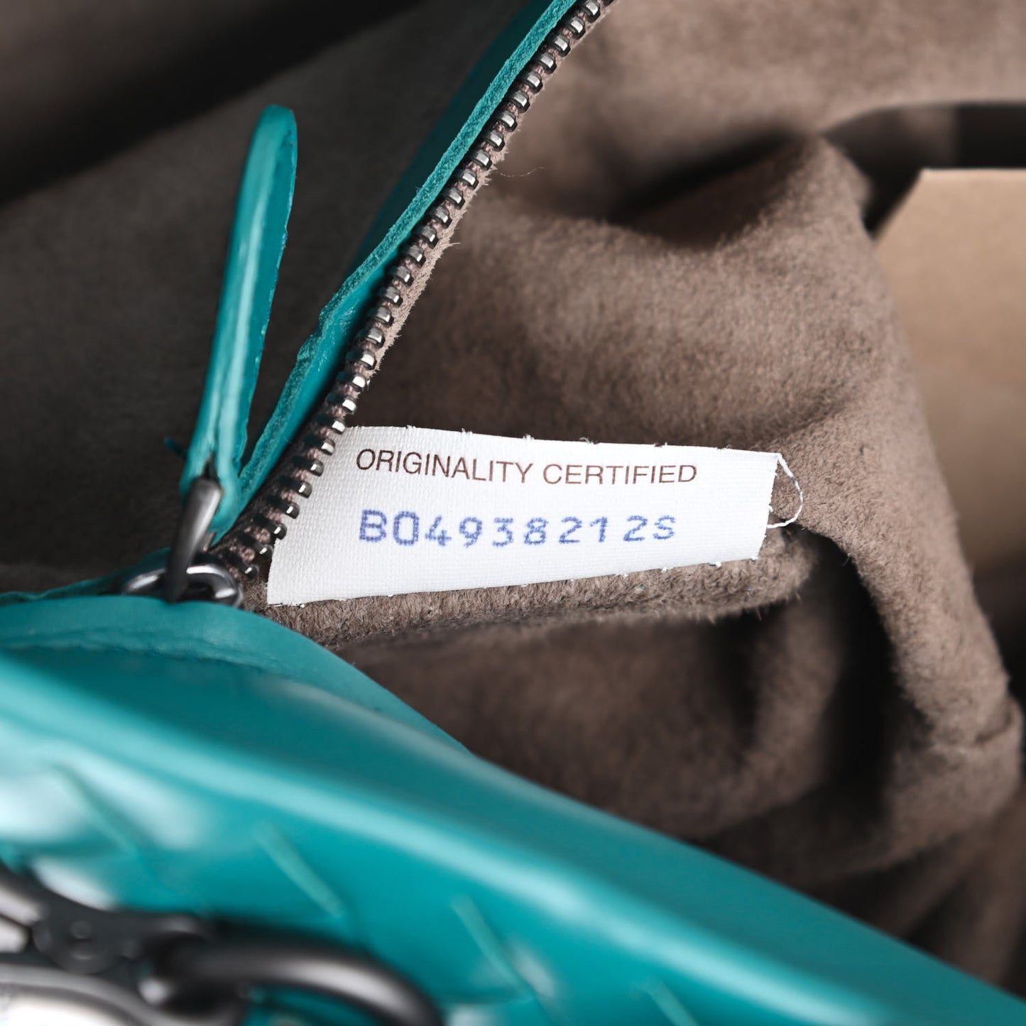 Light Calf Intrecciato Small Roma Teal