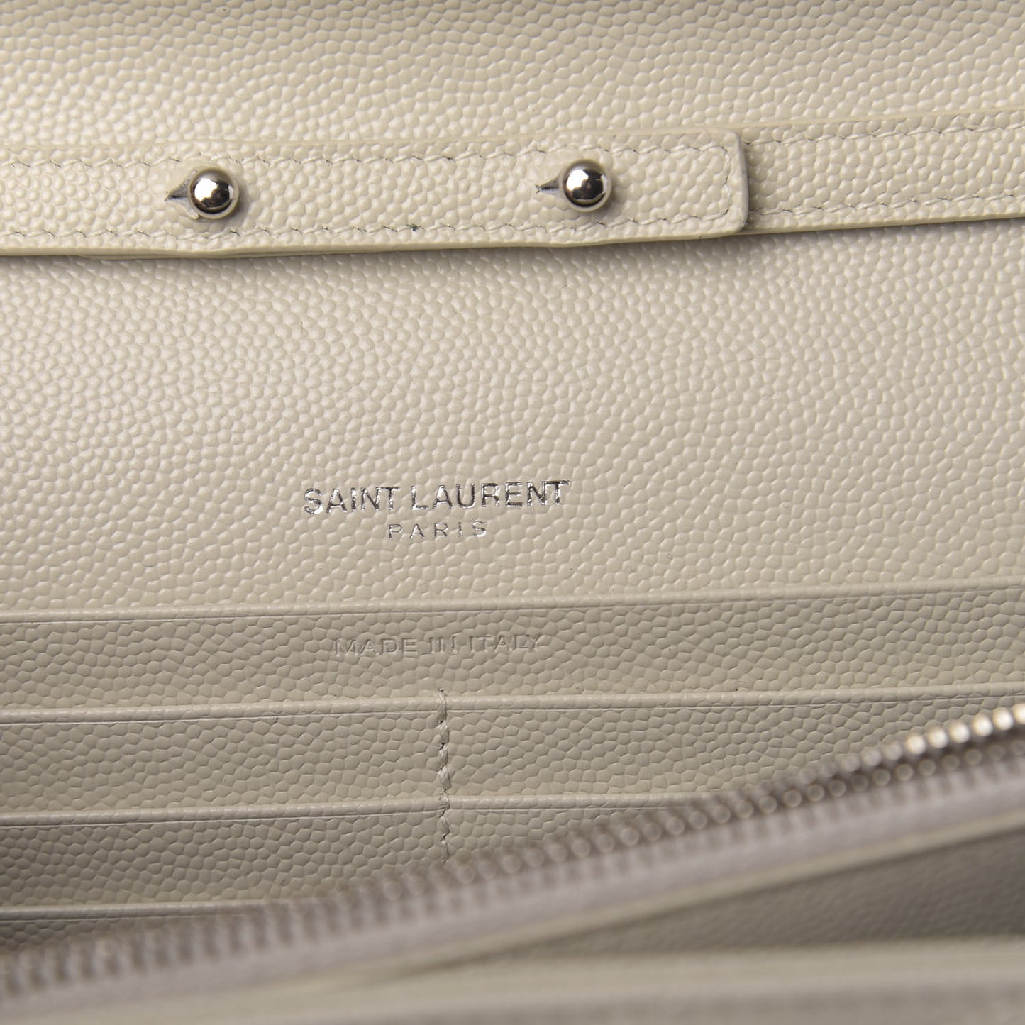 Grain De Poudre Matelasse Chevron Monogram Chain Wallet Icy White