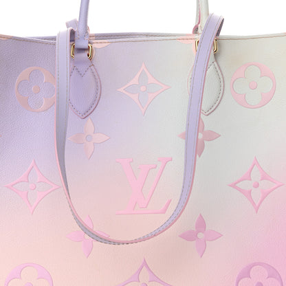 Louis Vuitton Monogram Giant Spring In The City Onthego GM Sunrise Pastel 7 of 17