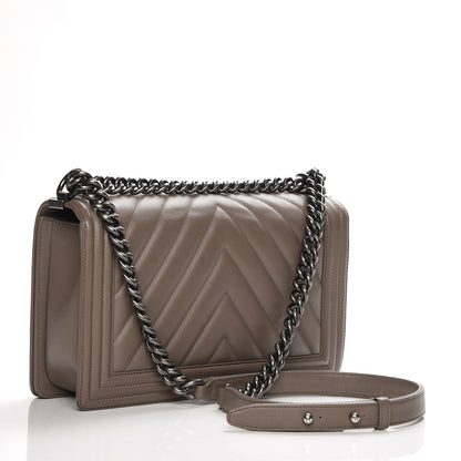 Chanel Calfskin Chevron New Medium Boy Flap Grey 3 of 8