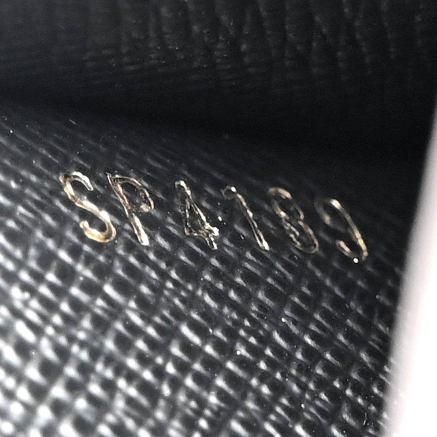 Louis Vuitton Reverse Monogram Card Holder 7 of 7