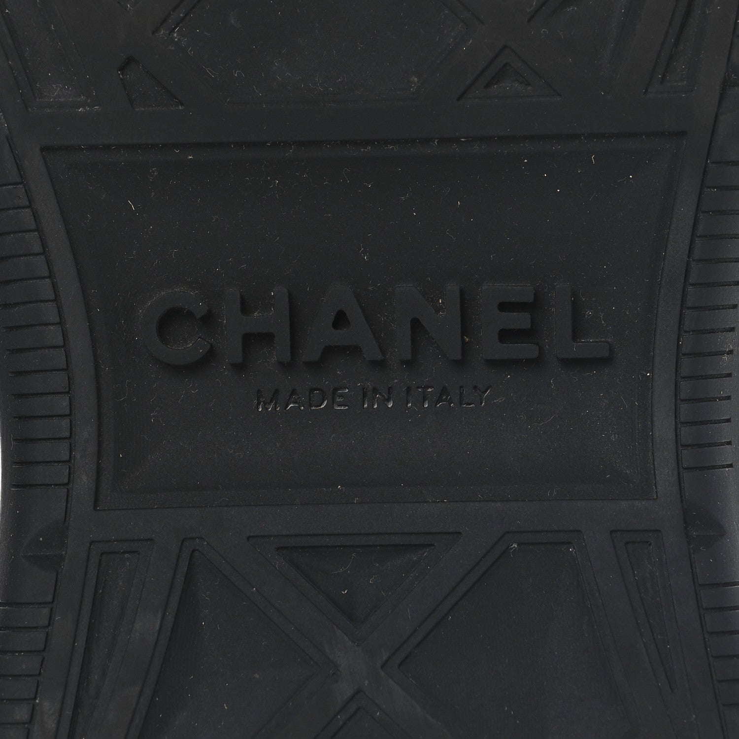 Chanel Suede Calfskin Nylon Grosgrain CC Sneakers 39 Navy Blue 8 of 9