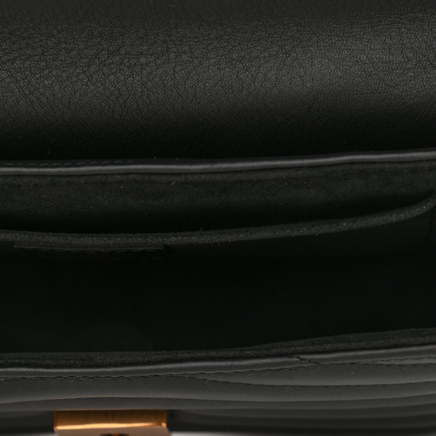 Calfskin New Wave Chain MM Black
