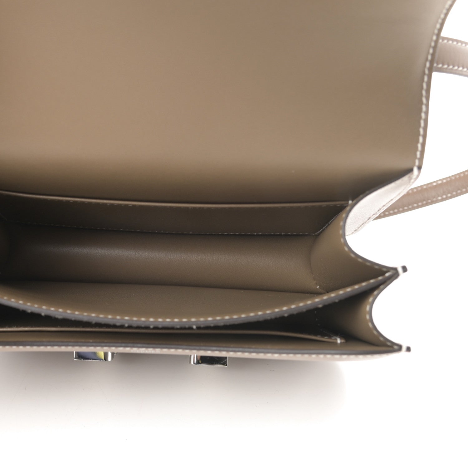 Hermes Tadelakt Constance 18 Etoupe 5 of 11