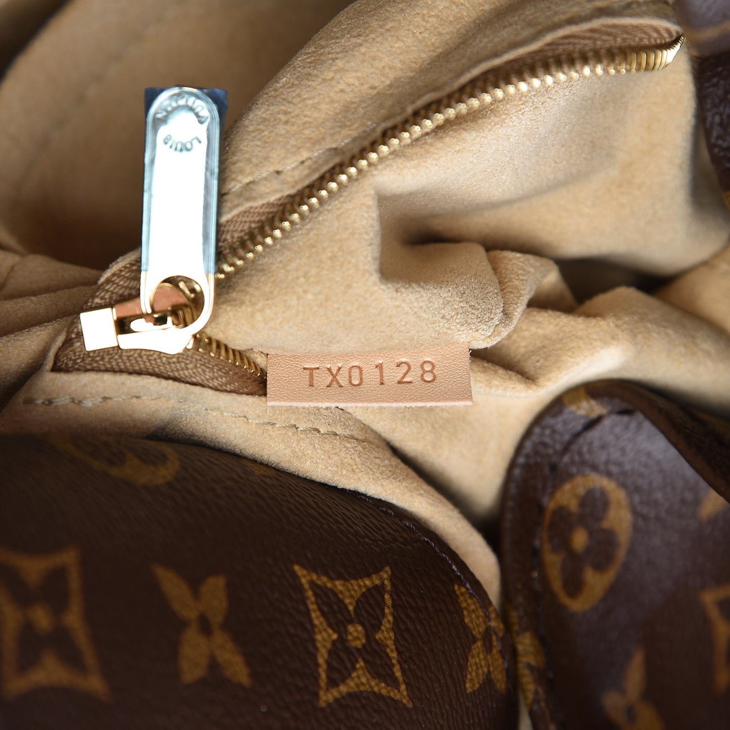 Monogram Artsy MM