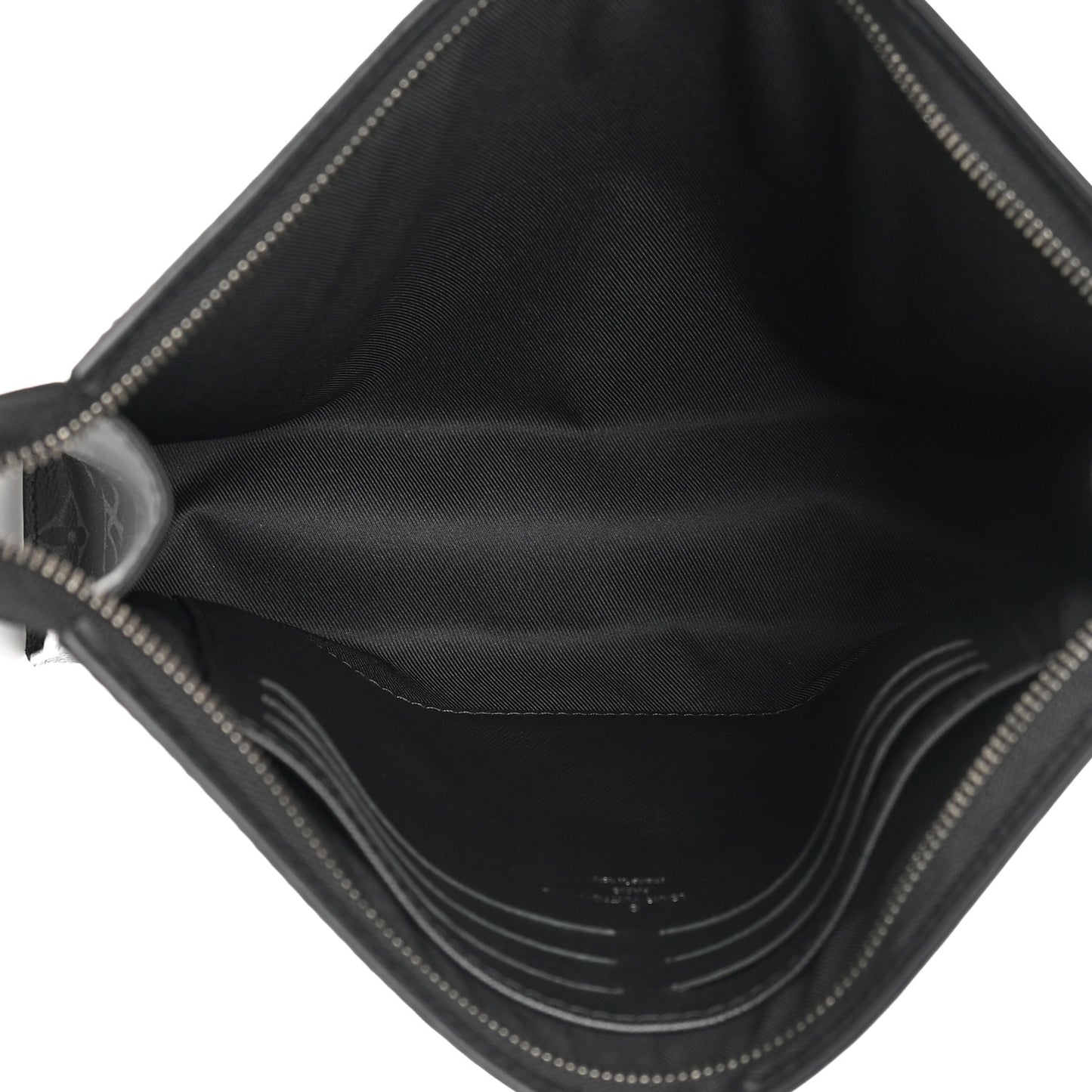 Monogram Eclipse Reverse Pochette Voyage MM