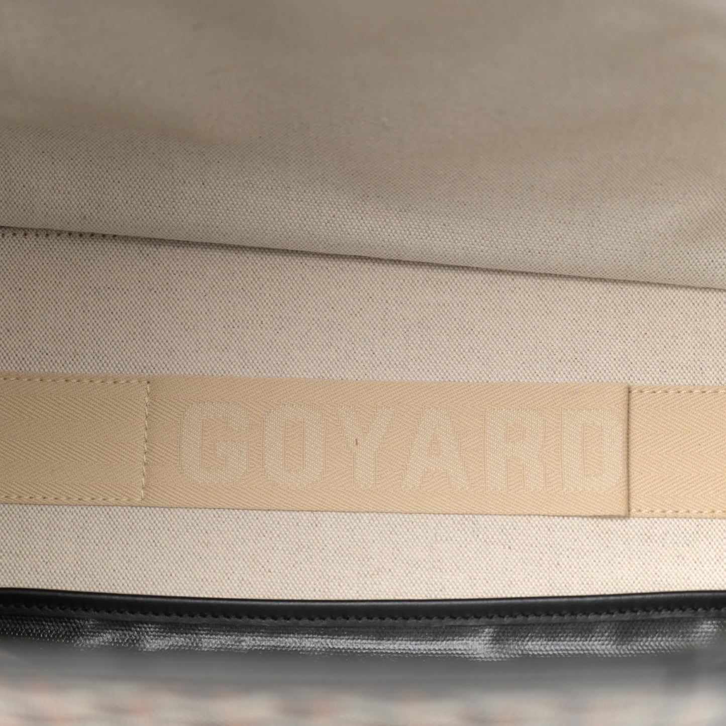 Goyardine Bellechasse PM Black