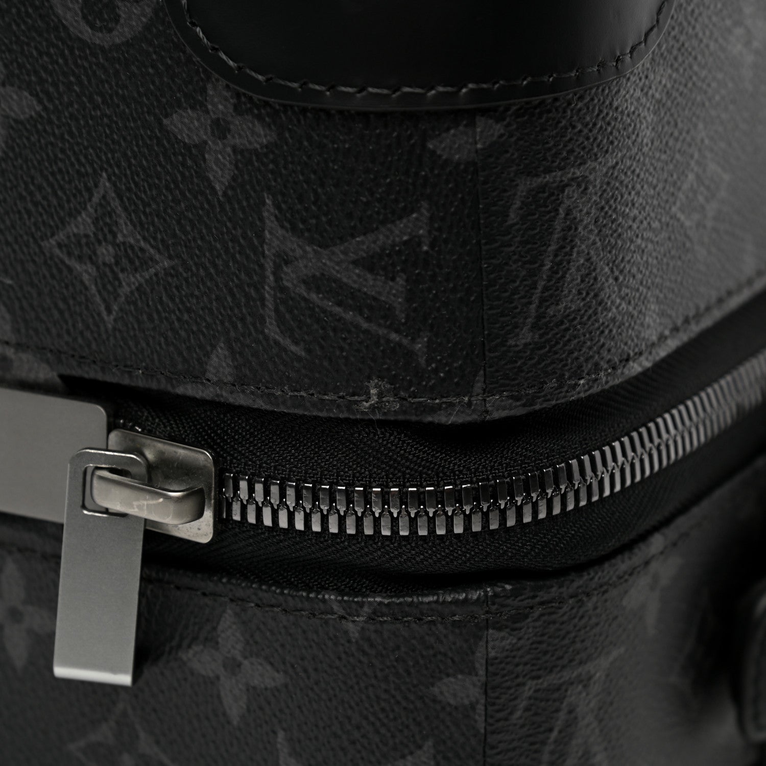 Louis Vuitton Monogram Eclipse Horizon 55 13 of 14