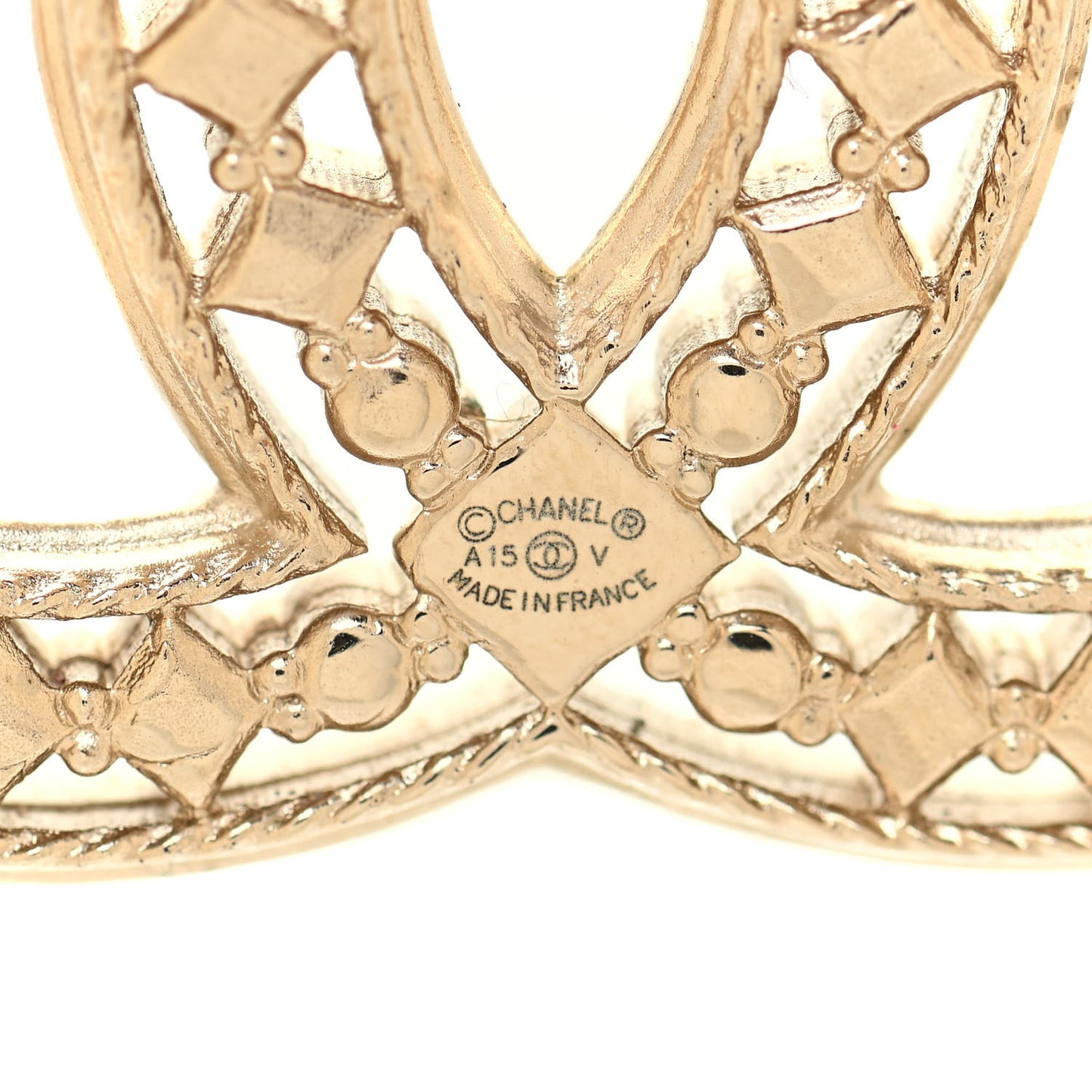 Metal CC Brooch Light Gold