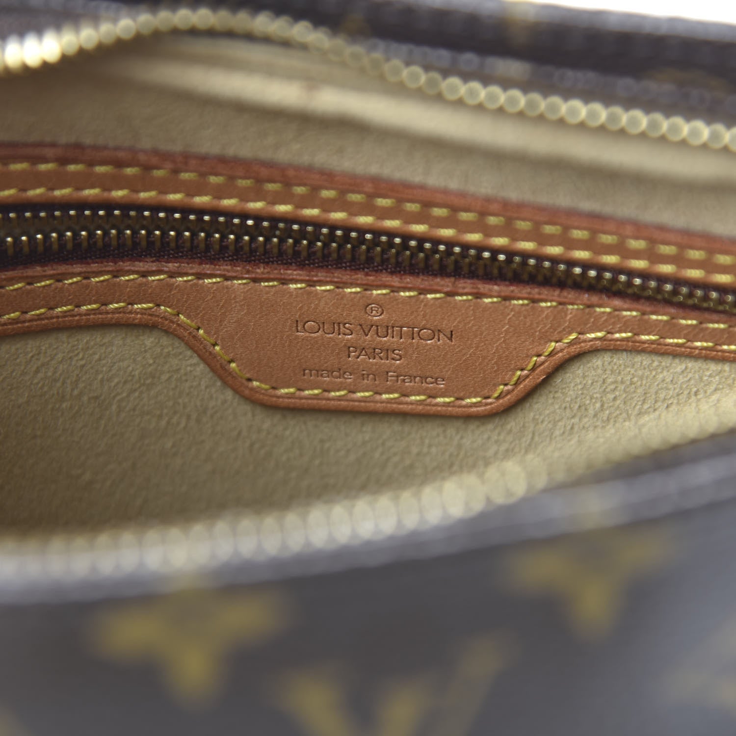 Louis Vuitton Monogram Looping MM 8 of 9