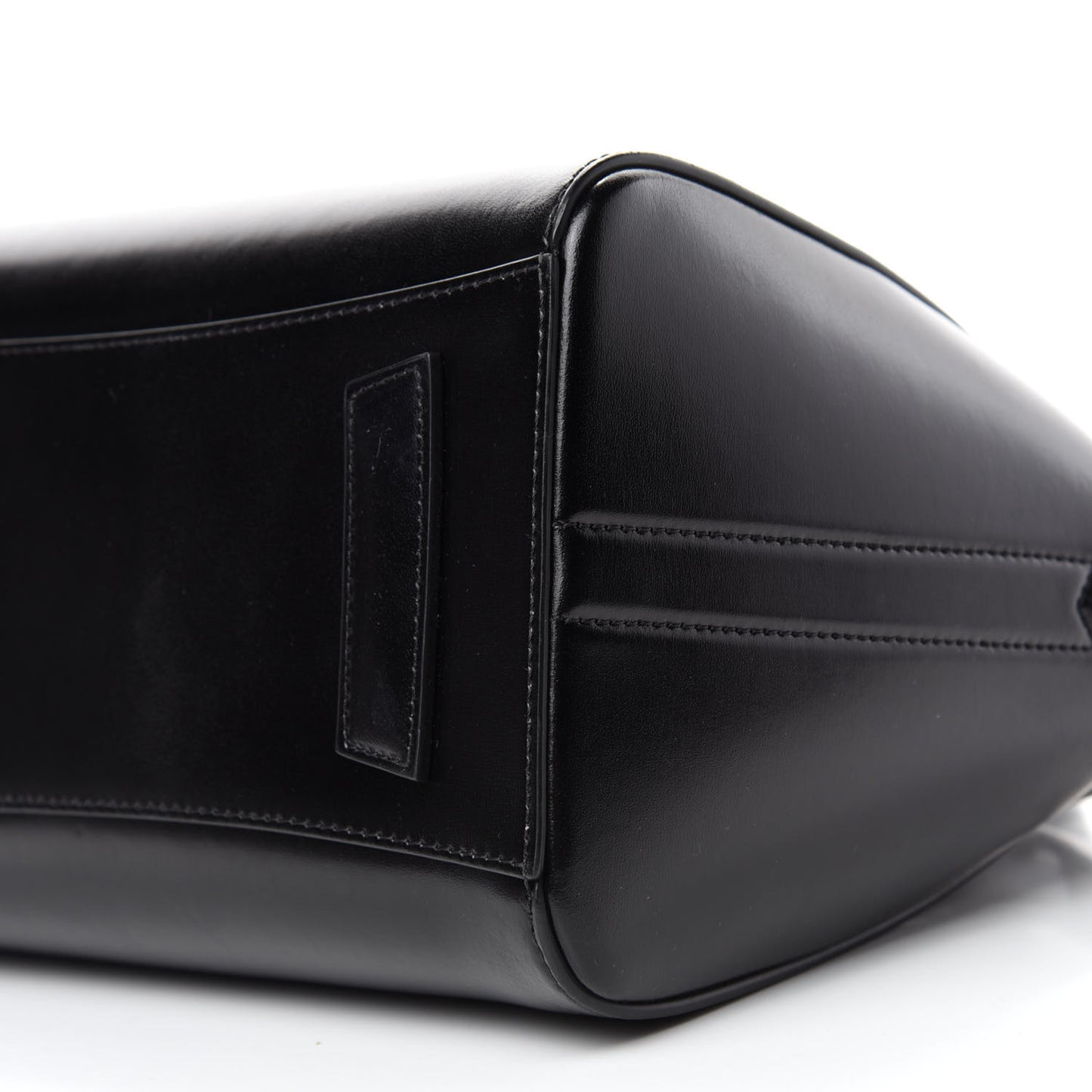 Shiny Lord Calfskin Small Antigona Black