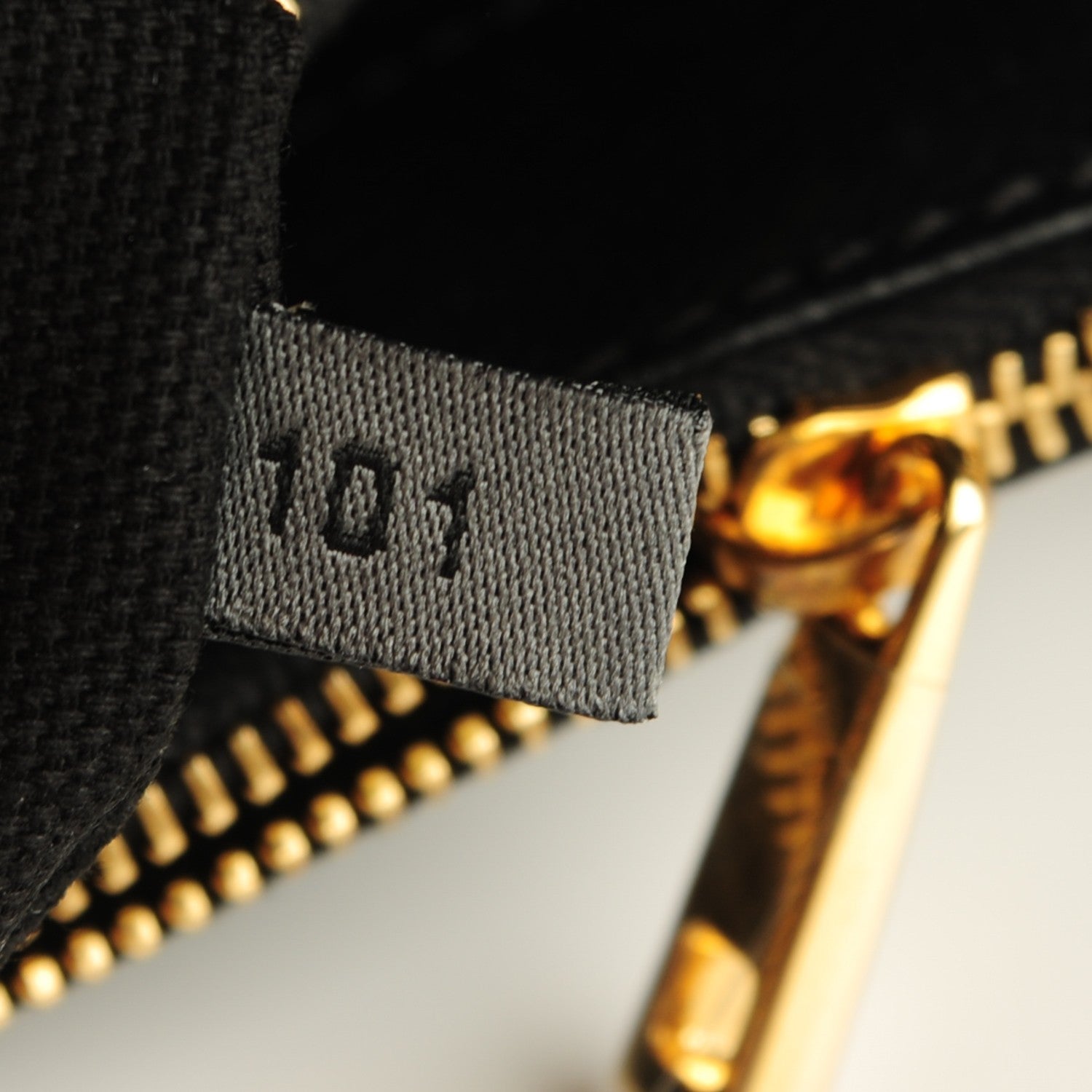 Marc Jacobs Lacquered Lambskin Quilted The Large Single Flap Black 8 of 8