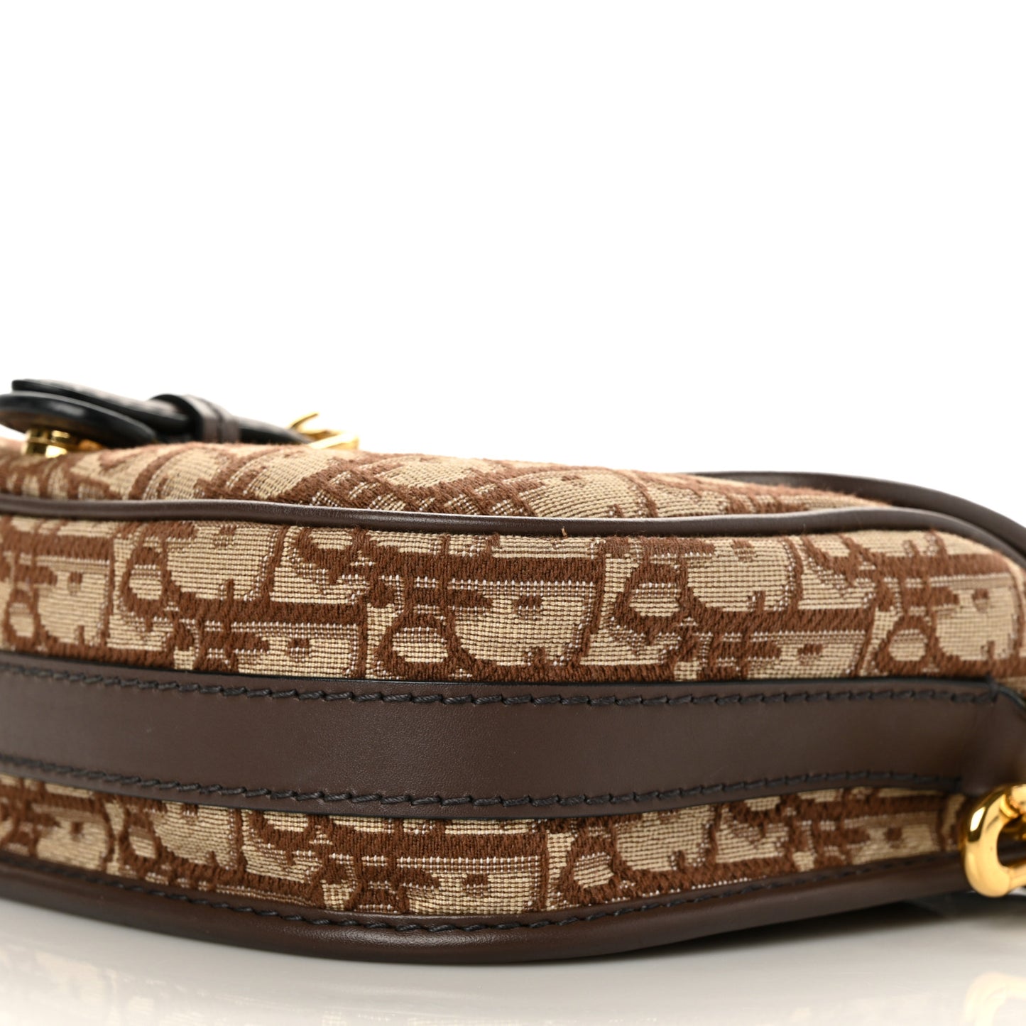 Oblique Medium Bobby Flap Brown