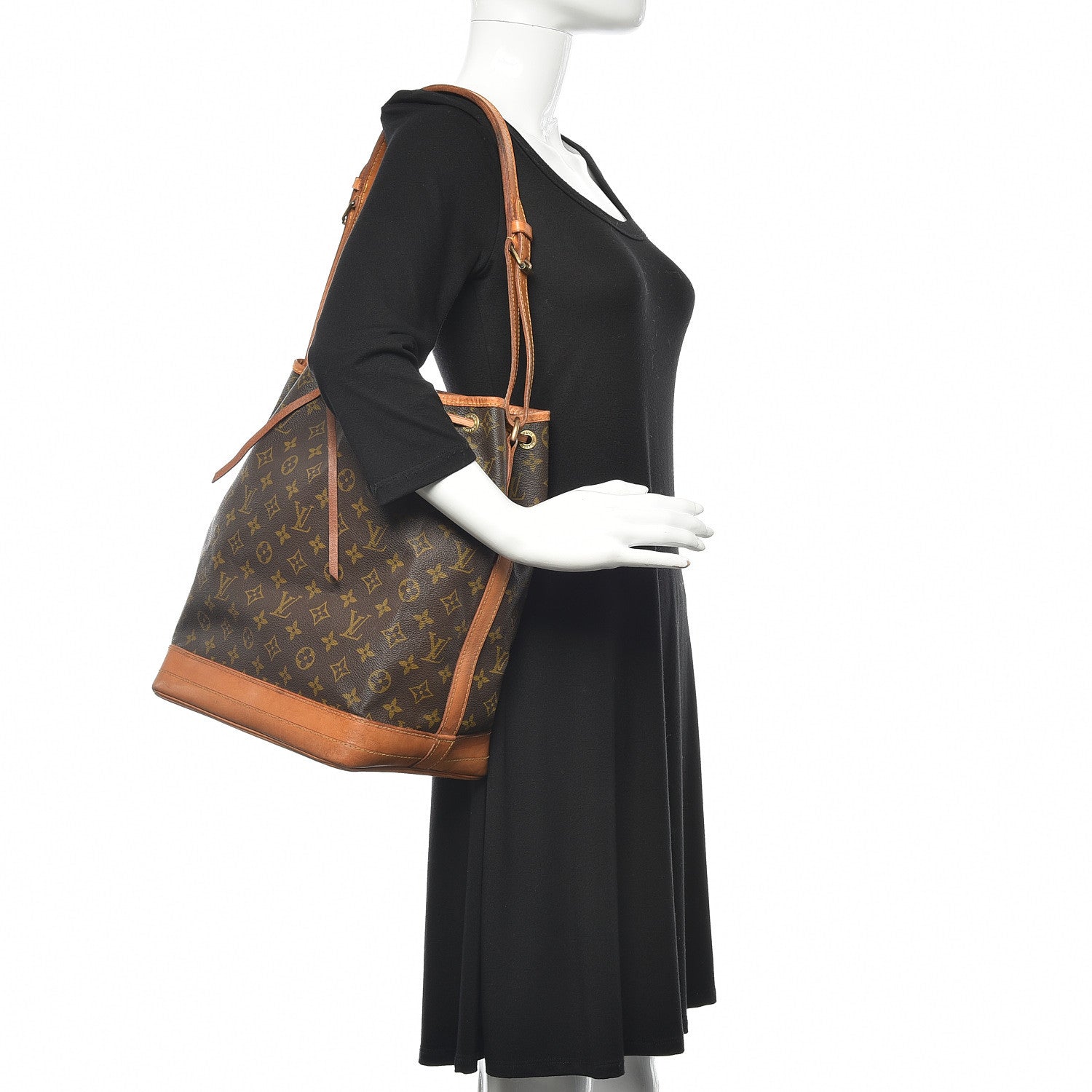 Louis Vuitton Monogram Noe 2 of 20