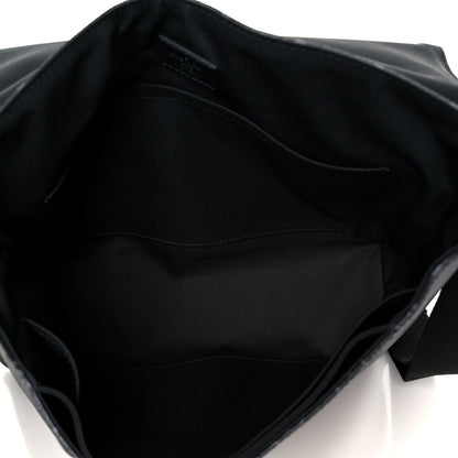 Louis Vuitton Monogram Eclipse District MM 5 of 10