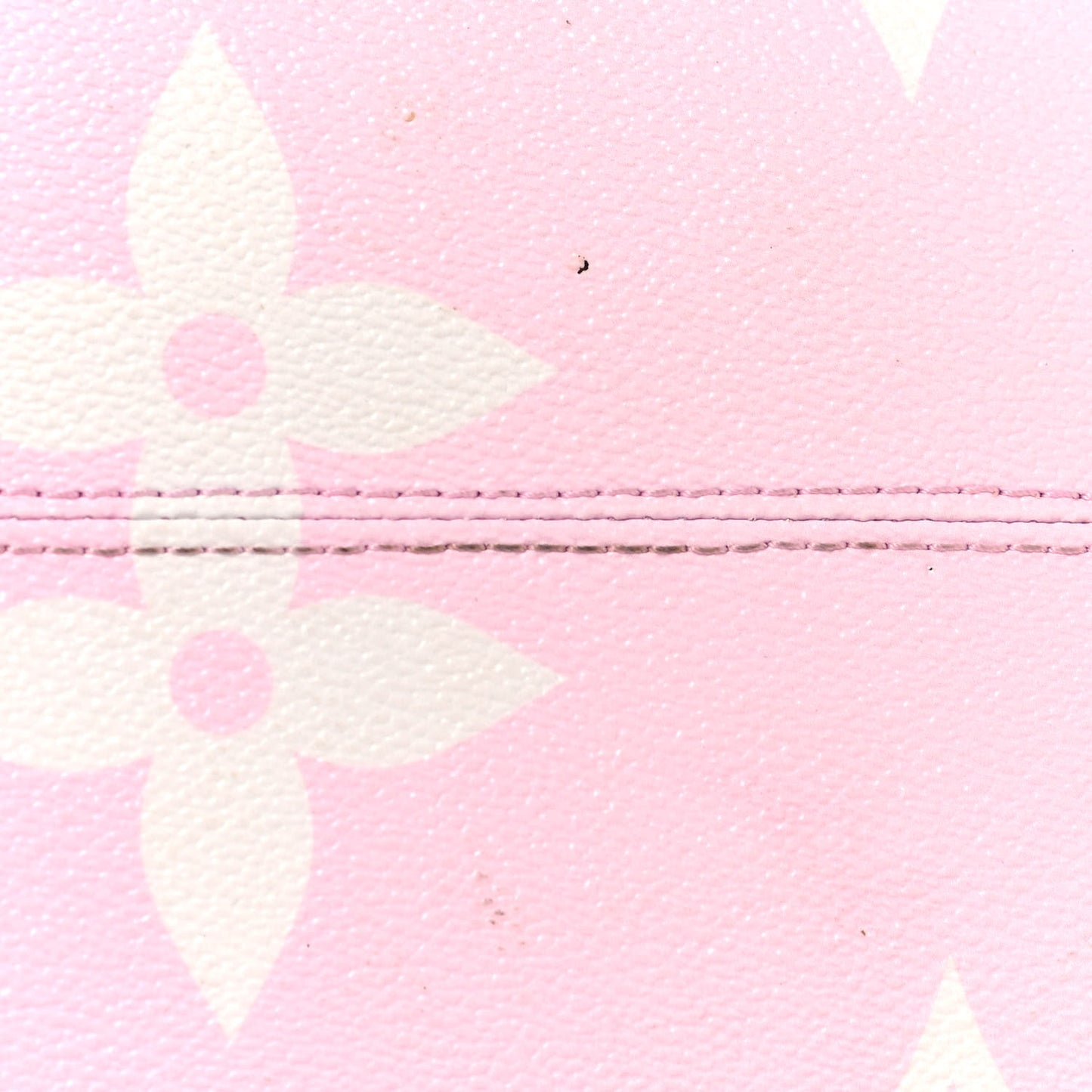 Monogram Escale San Diego Onthego GM Pastel