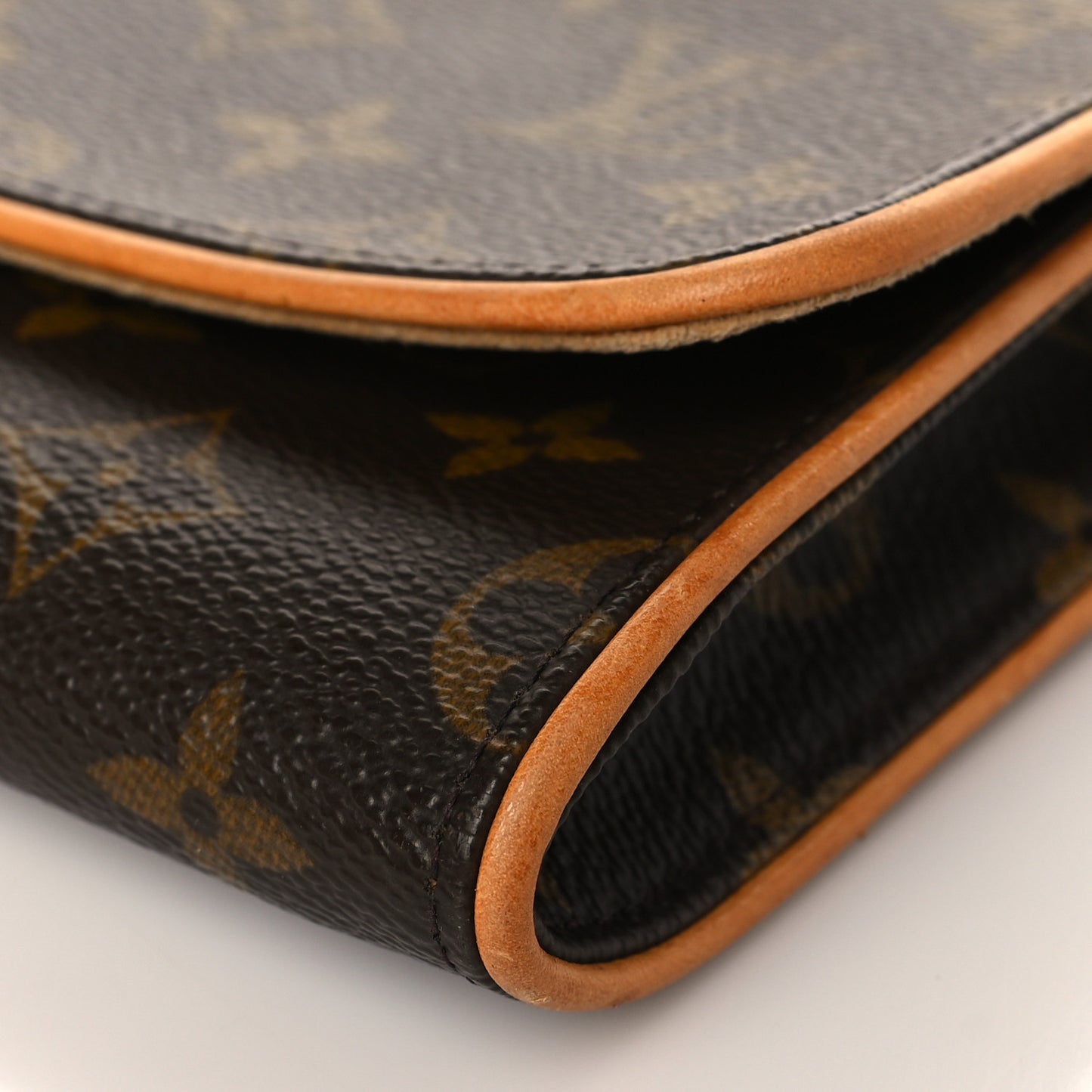 Monogram Pochette Twin GM