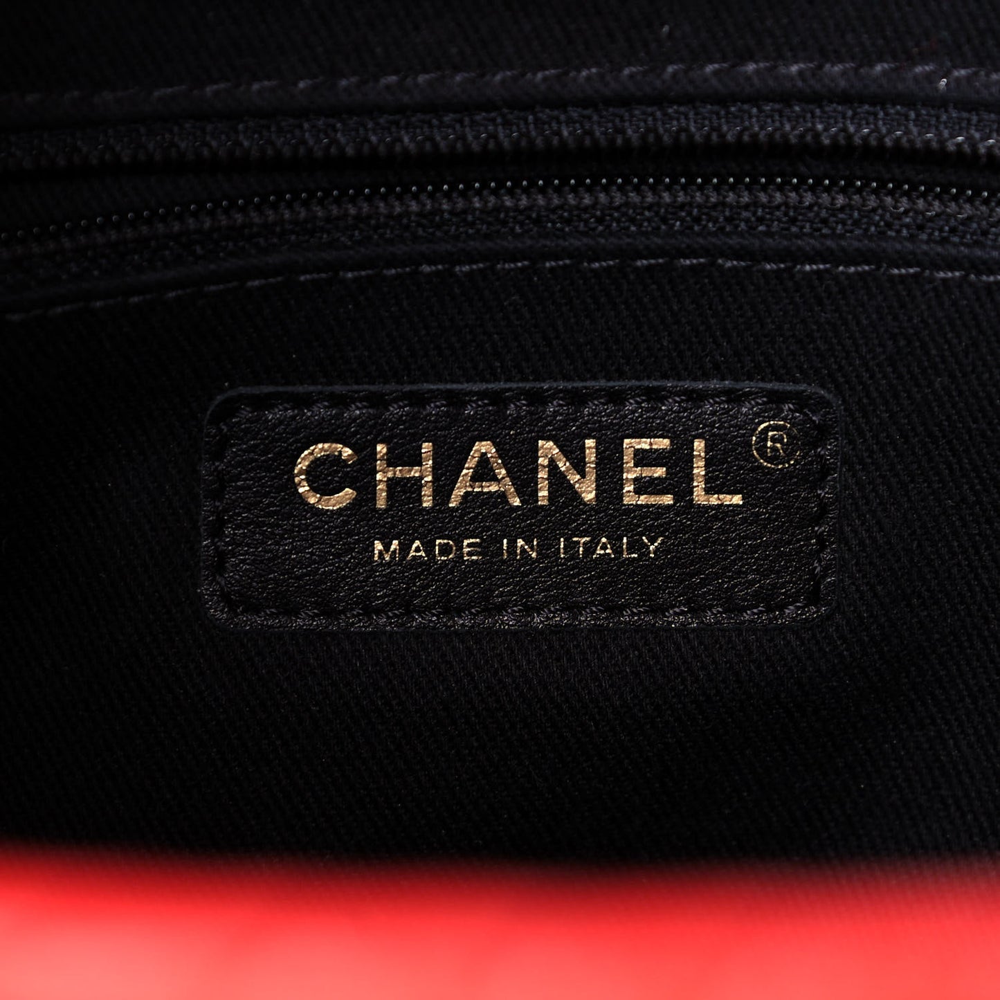 Wrinkled Lambskin Chevron Quilted Large Surpique Tote Red