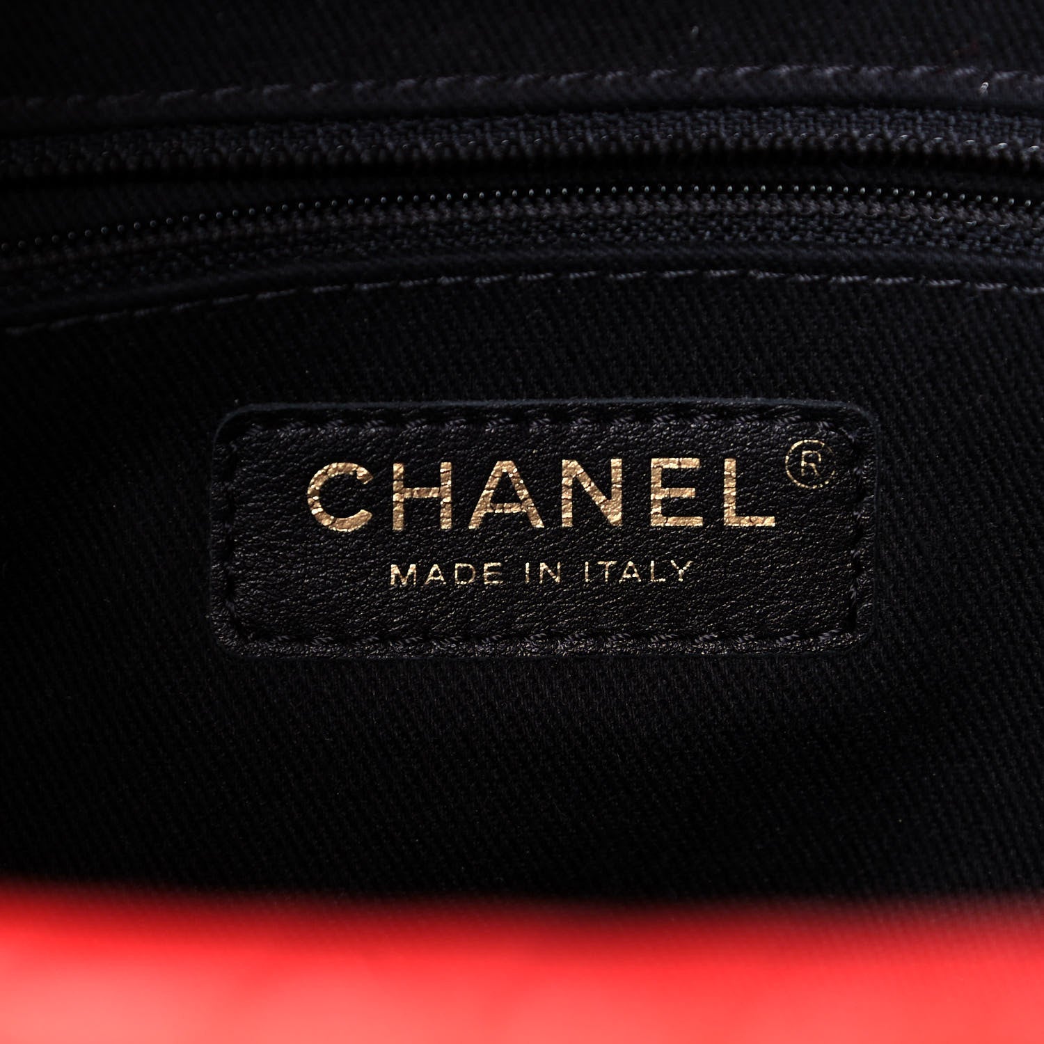 Chanel Wrinkled Lambskin Chevron Quilted Large Surpique Tote Red 6 of 20