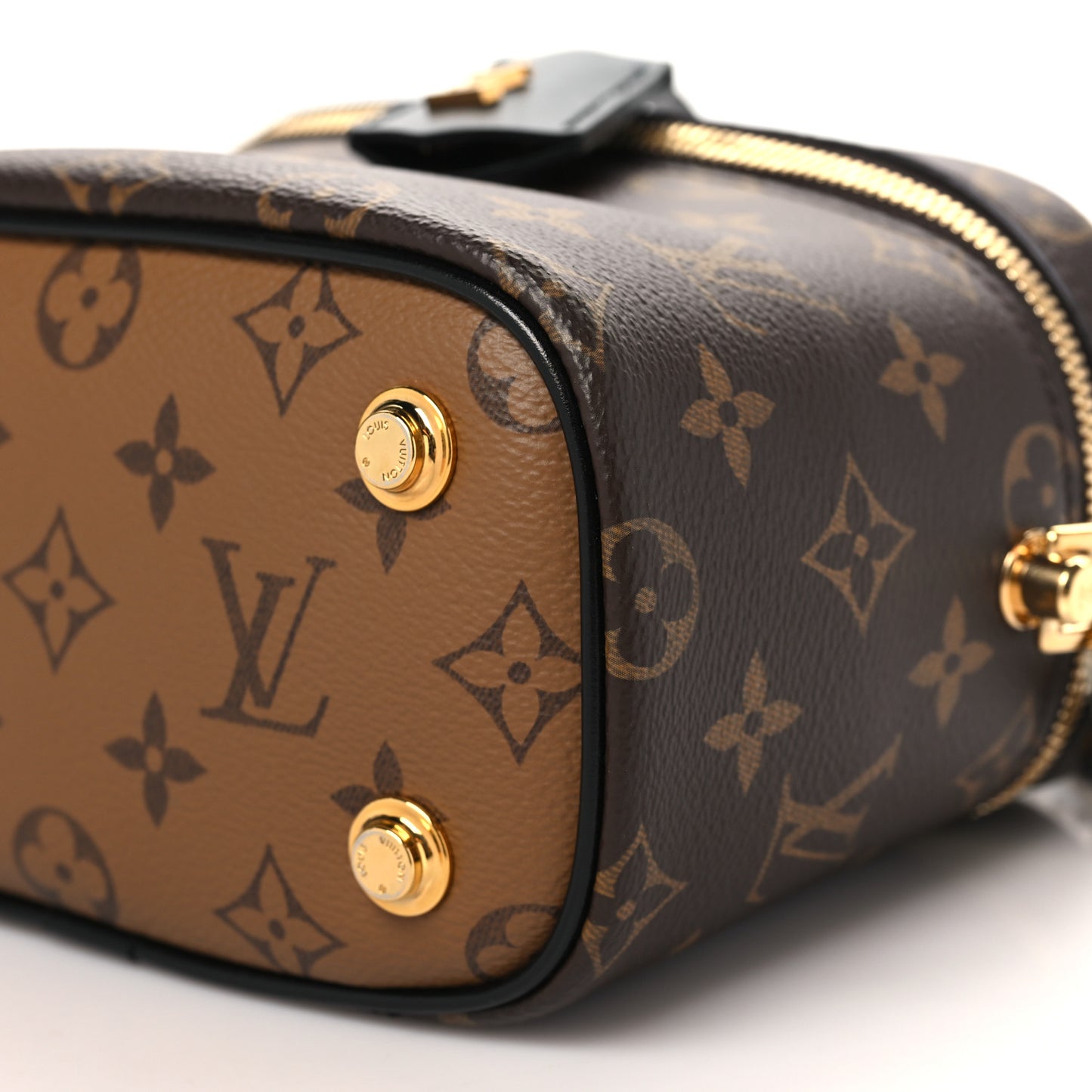 Reverse Monogram Vanity PM