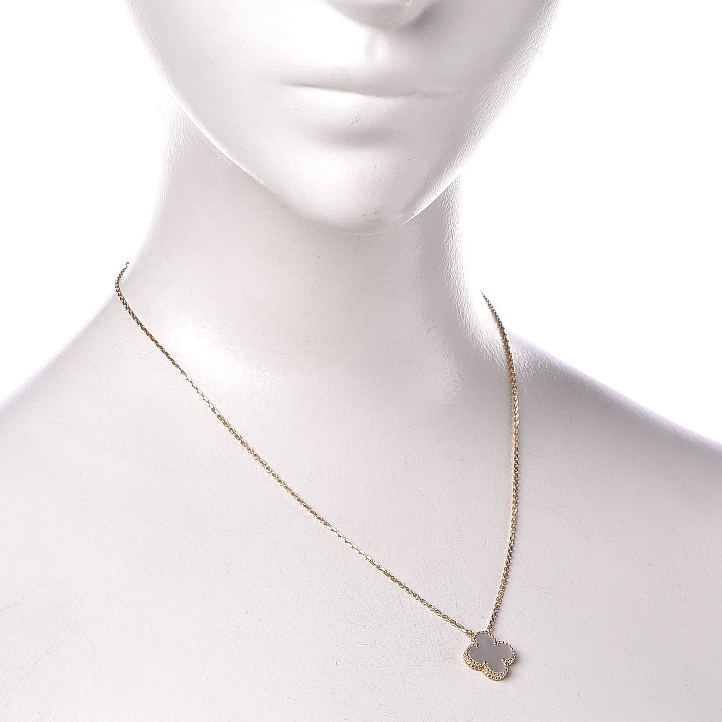 18K Yellow Gold Mother of Pearl Vintage Alhambra Pendant Necklace