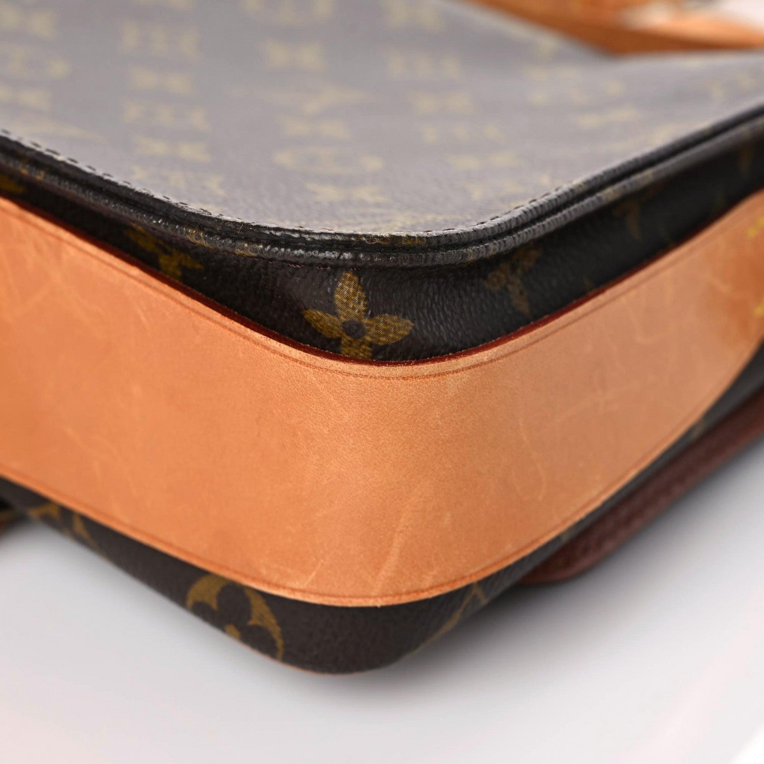Louis Vuitton Monogram Cartouchiere 22 15 of 27