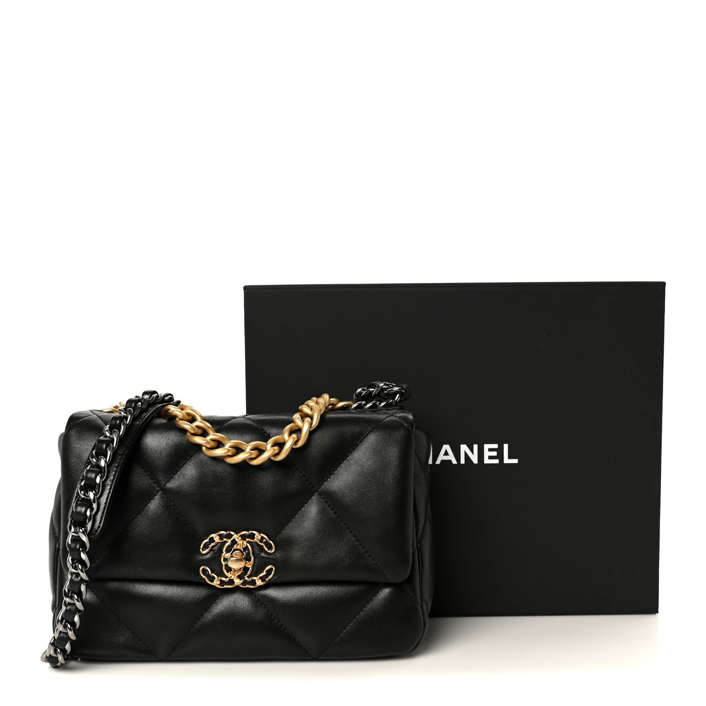 Lambskin Quilted Medium Chanel 19 Flap Black