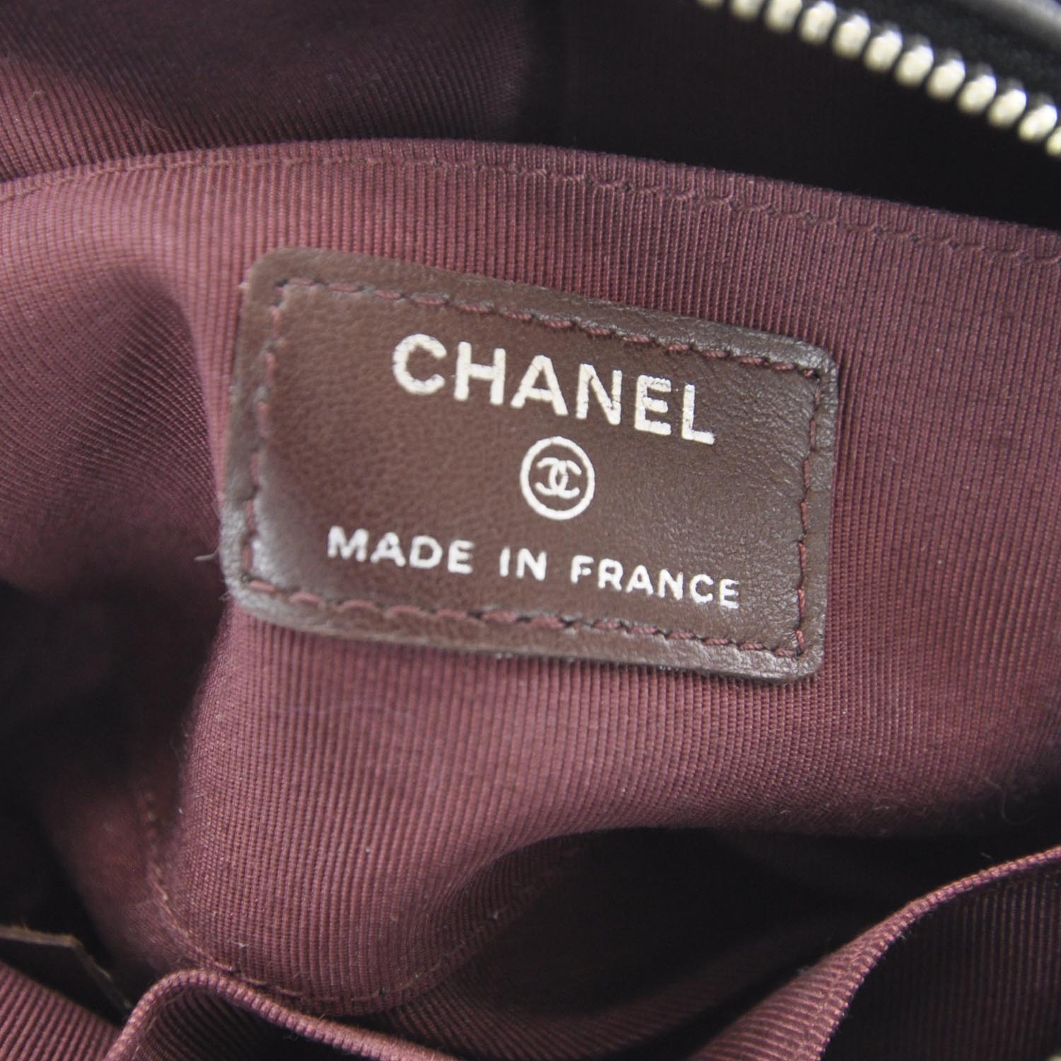 Chanel Lambskin Cosmetic Case Black 6 of 7