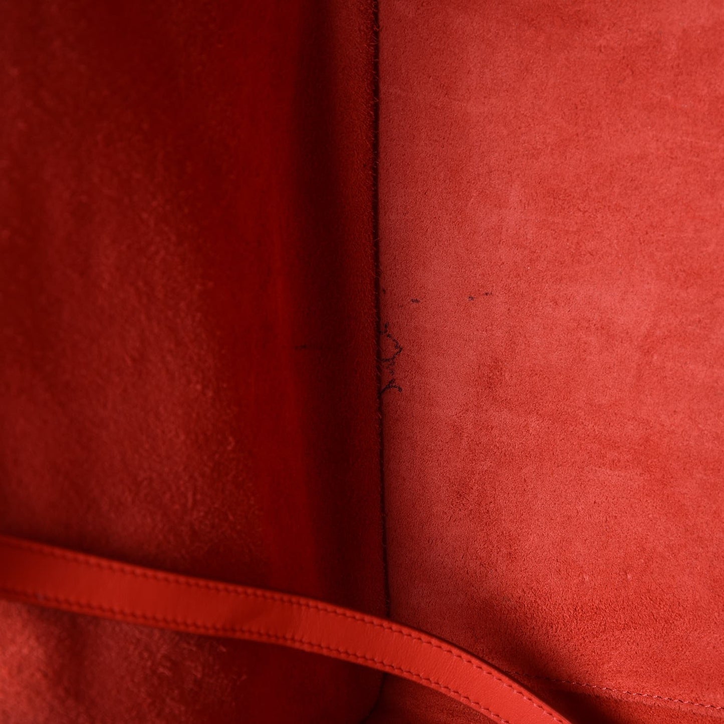 Nappa Calfskin Medium Phantom Luggage Vermillion