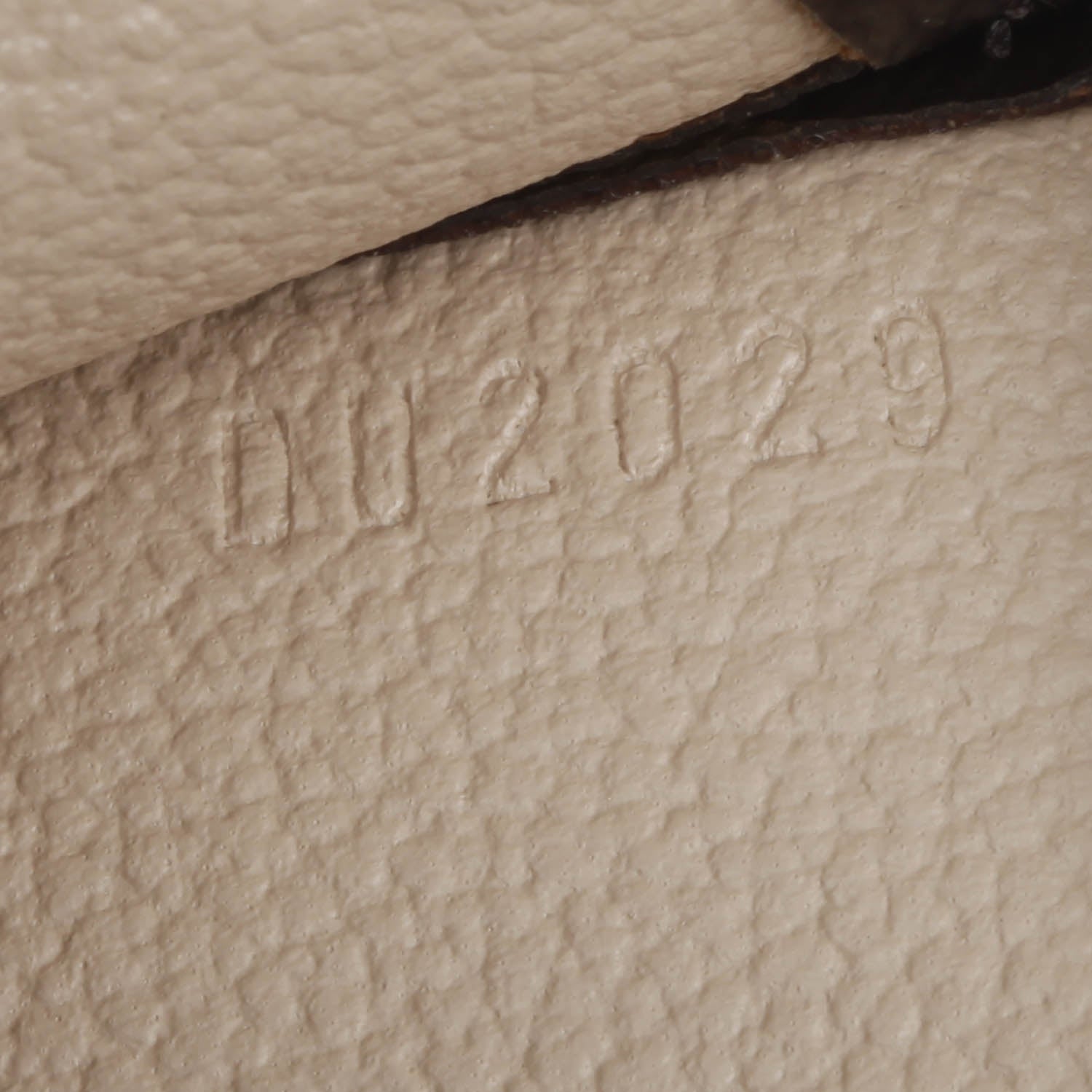 Louis Vuitton Monogram Toiletry Pouch 19 8 of 9