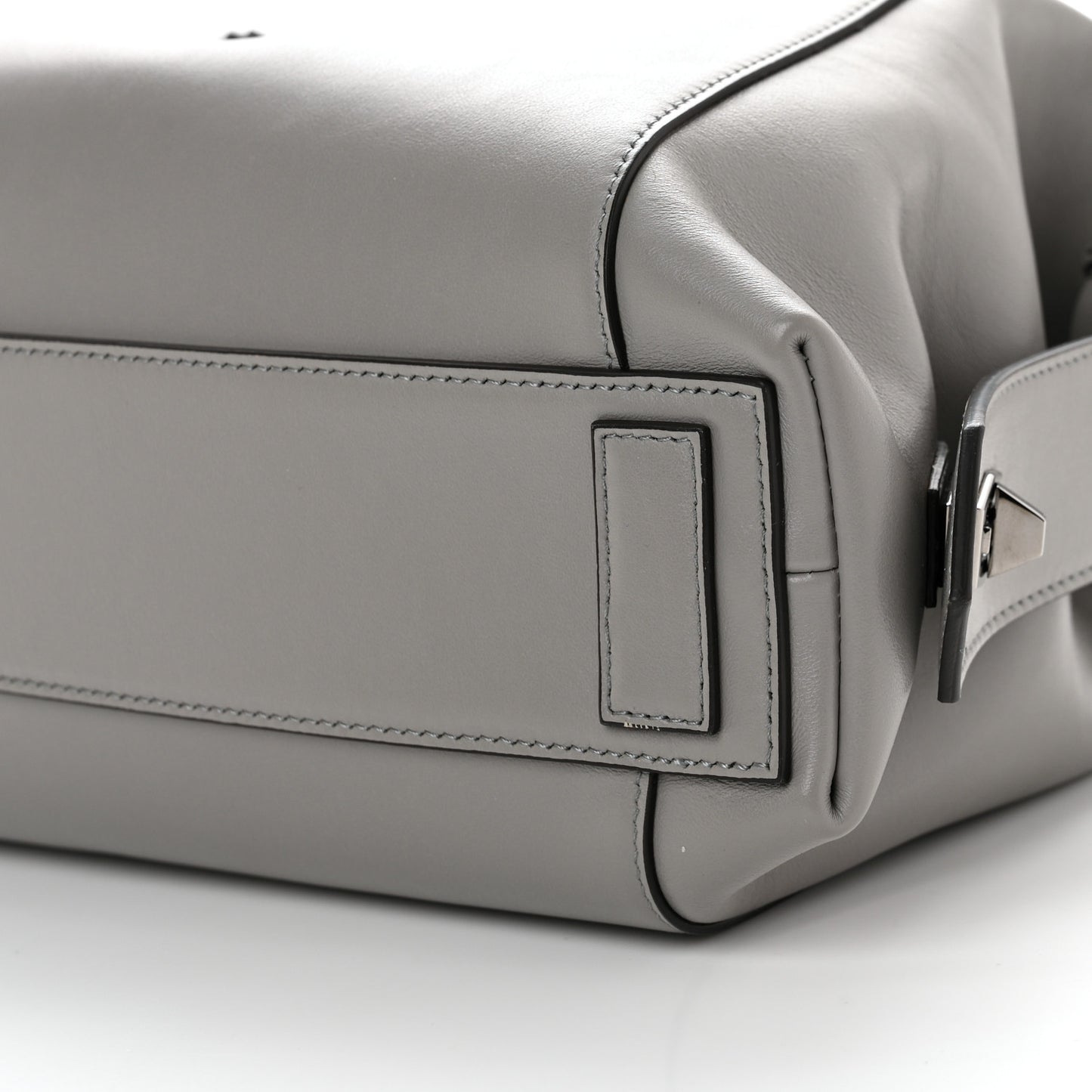 Calfskin Small Soft Antigona Pearl Grey